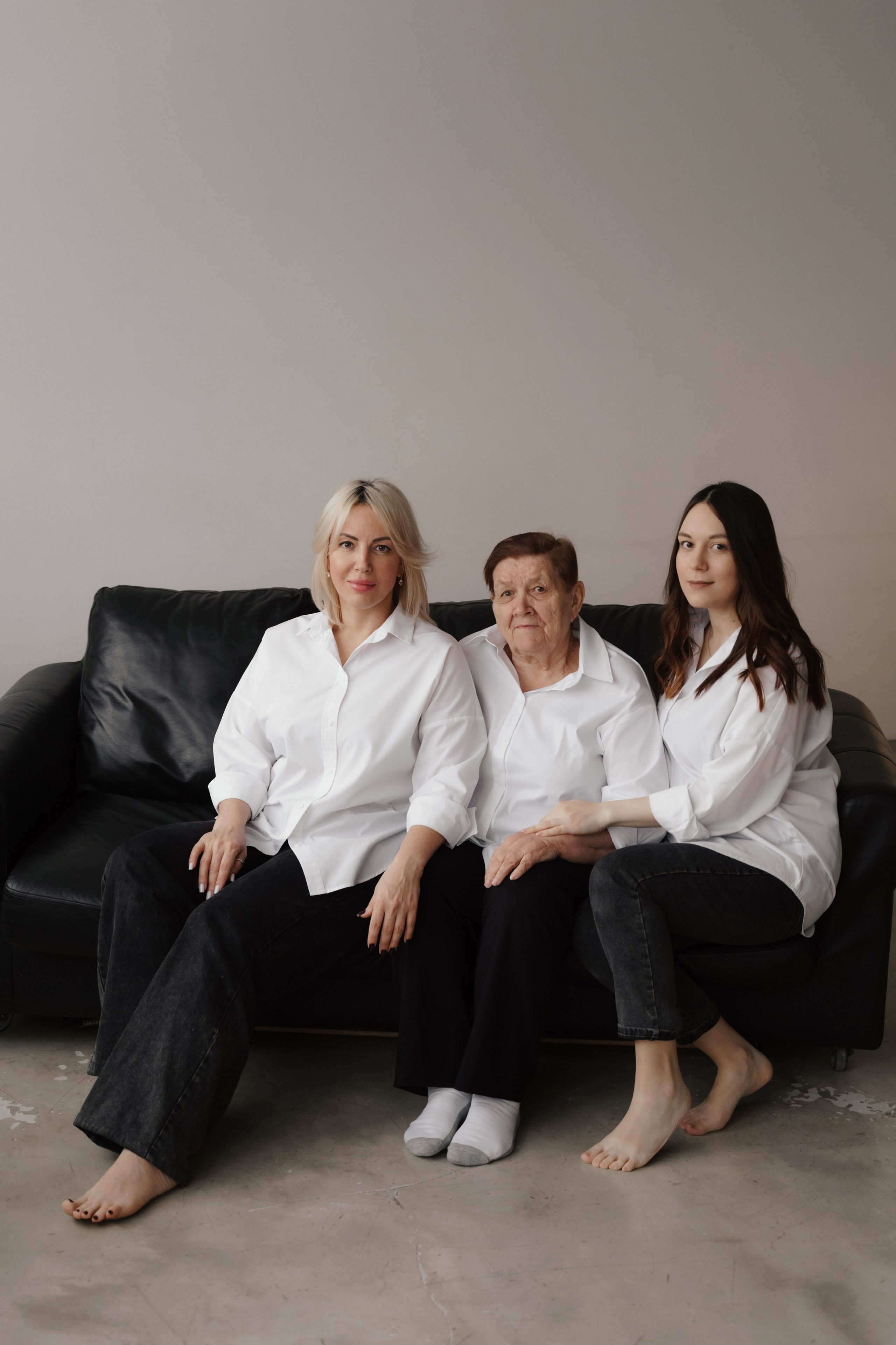 Семейная. Четыре поколения. Фотограф в Новосибирске. Ефимова Анастасия