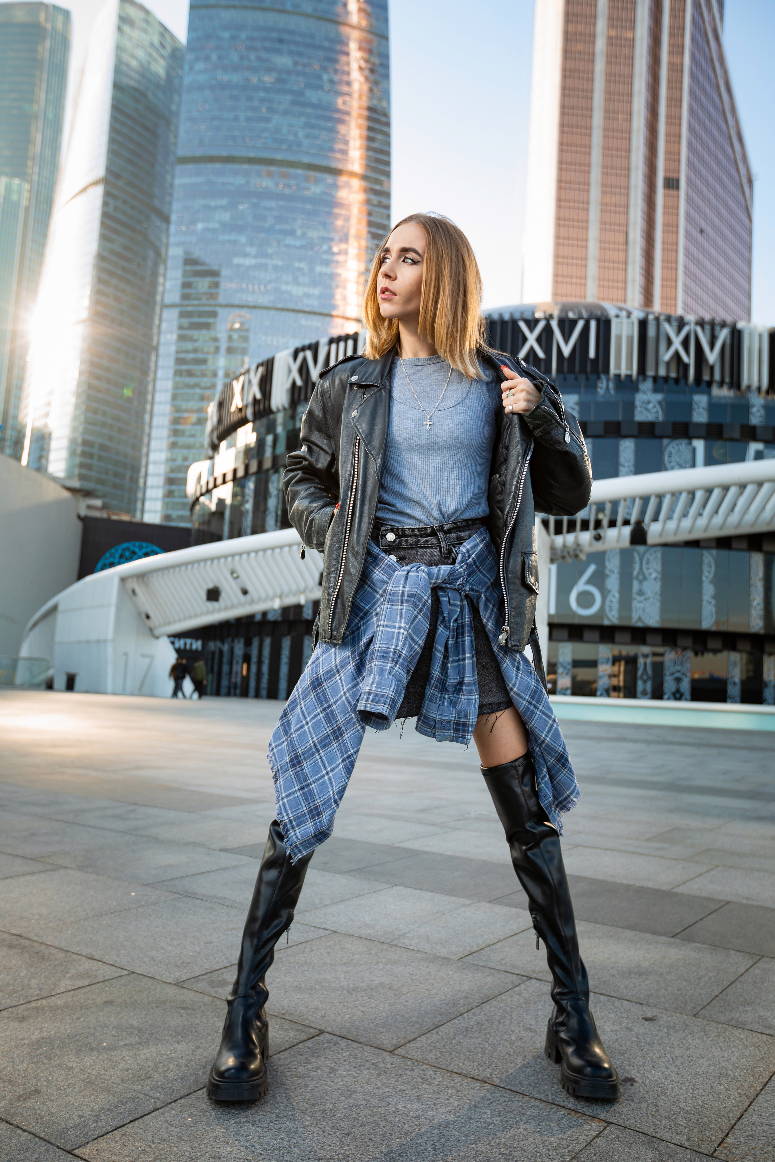 Фотосъемка для маркетплейсов с моделью в Москве и Московской области. Фотостудия в Москве LUXARTPHOTO