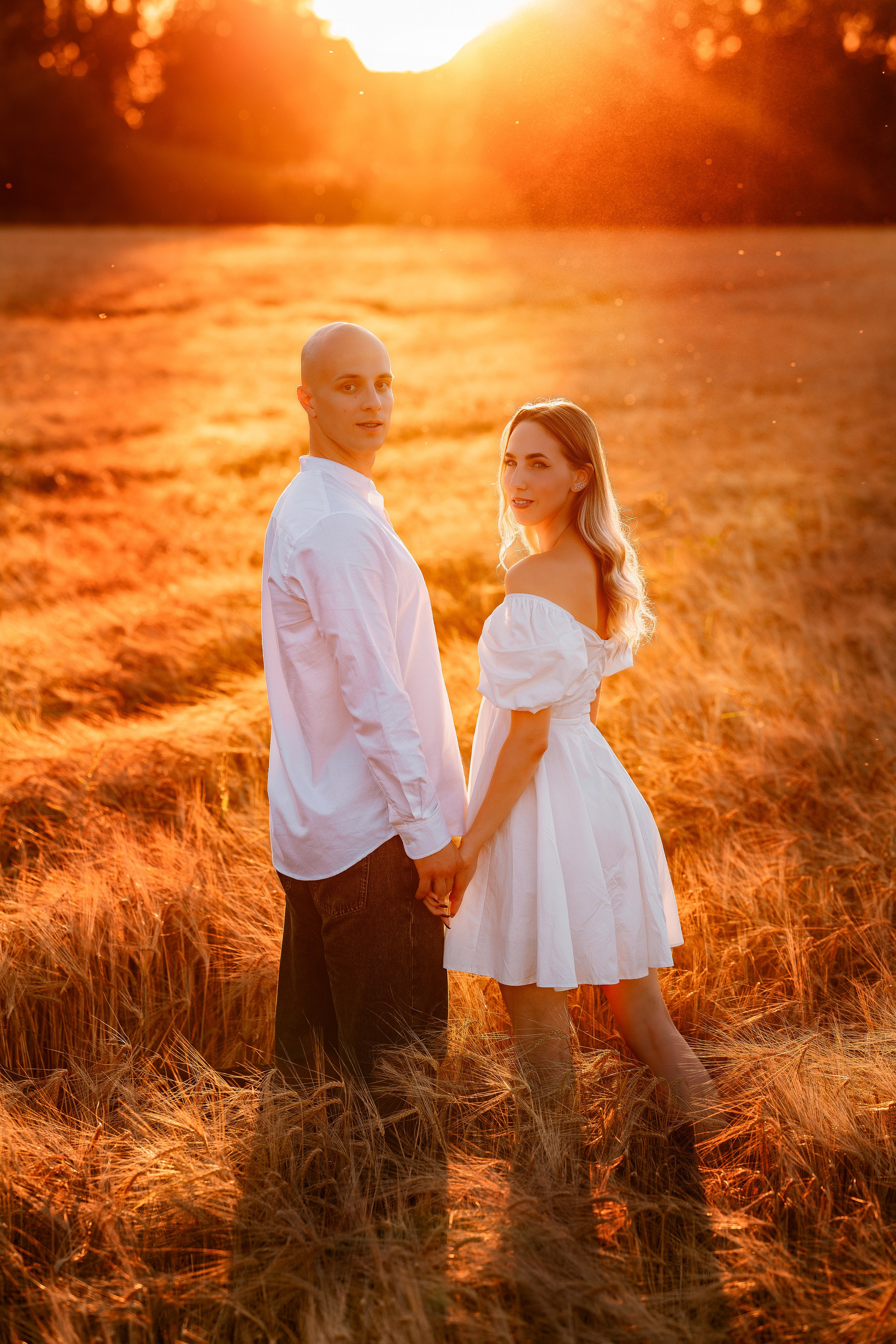 Лавстори в пшенице. Женский и семейный фотограф в Москве Виктория