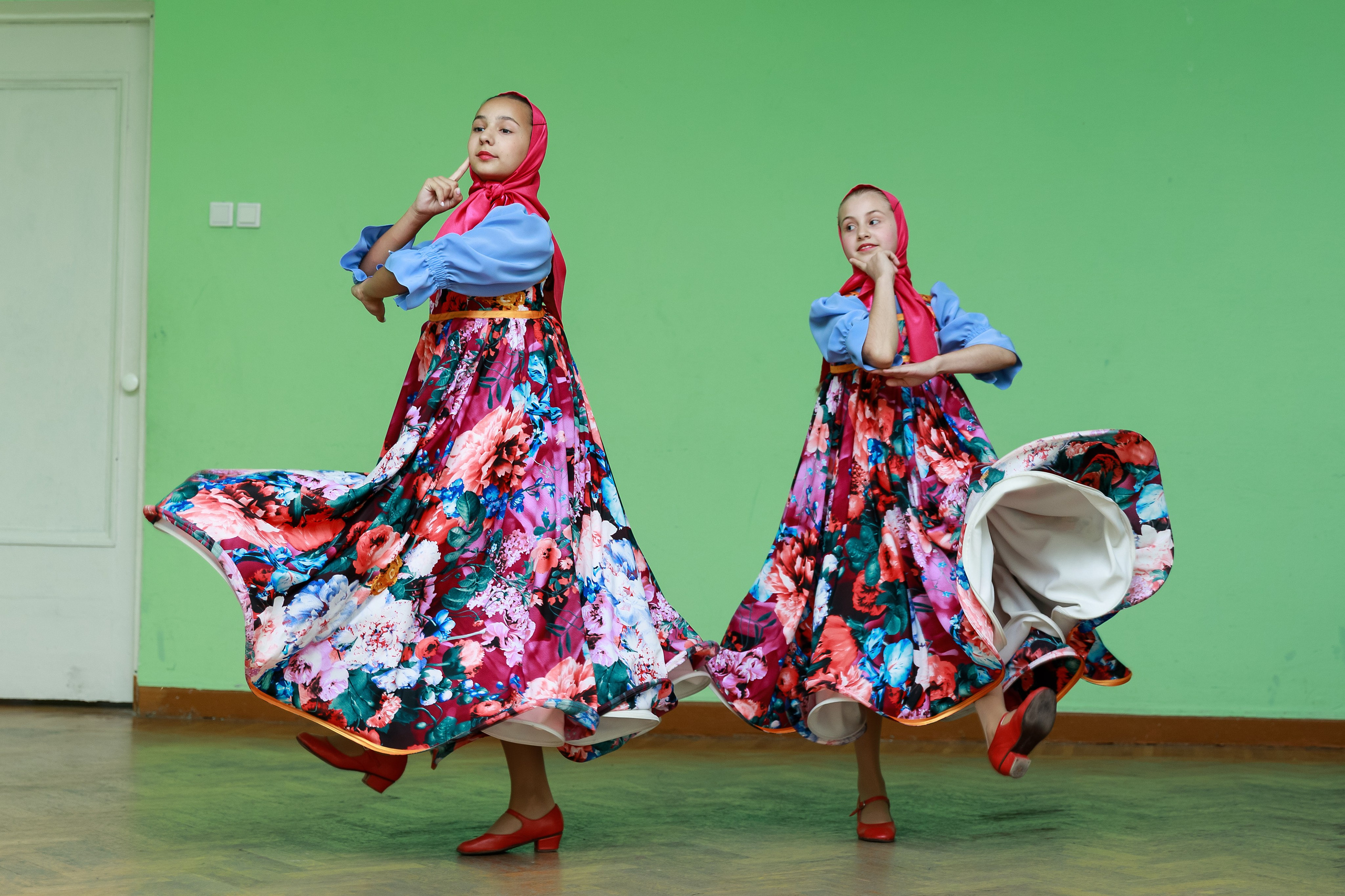 Интеллектуальный праздник «Язык — душа народа» в Никитинской библиотеке. Фотограф в Воронеже Галина Фурсова