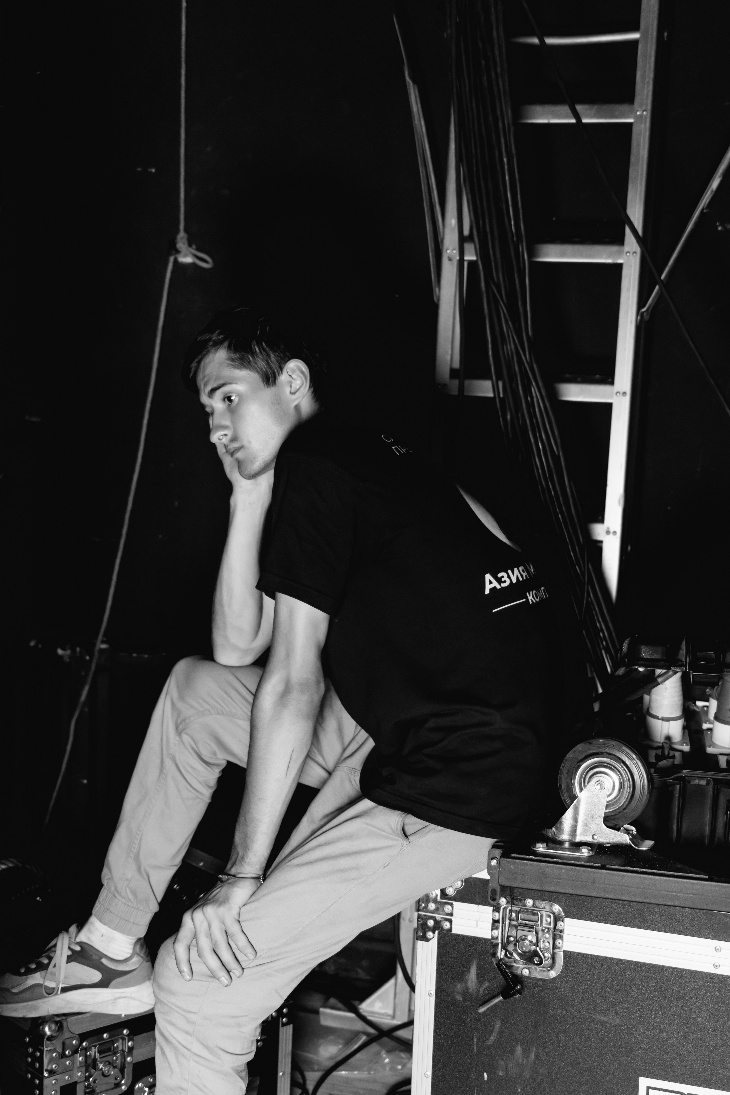 Backstage. Занимаюсь профессиональной фотографией и живу рядом с Байкалом. Работаю в разных жанрах