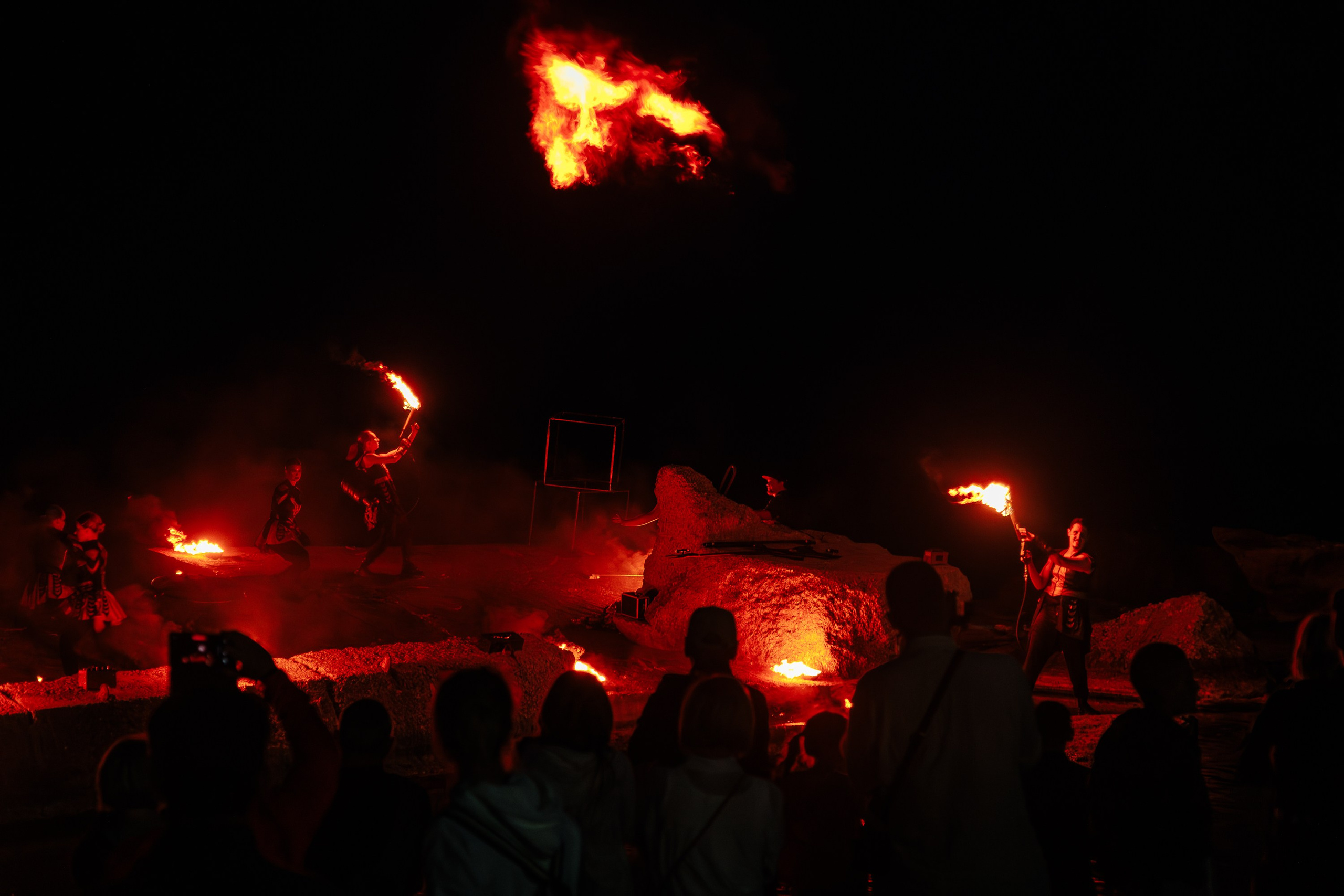 Открытие сезона в HUNGRY BIRD_Симеиз_Крым_14.06.2025. Аминов Руслан | Фотограф