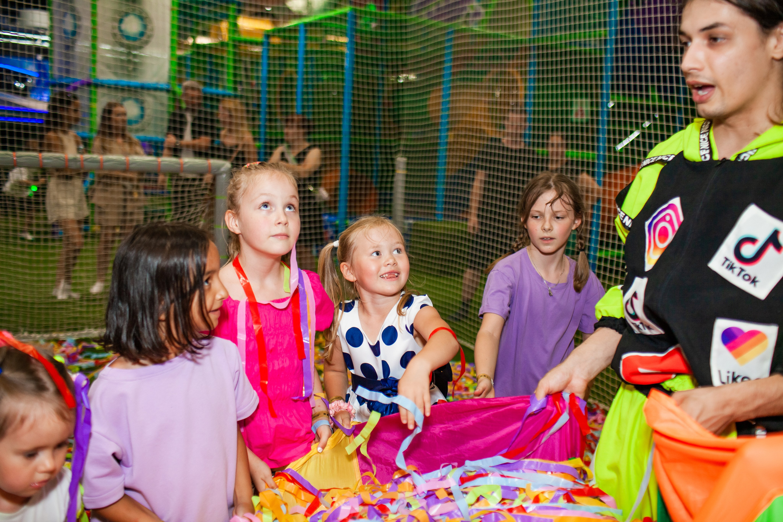 День рождения Даши Ленточная дискотека. Детский и семейный фотограф в Санкт-Петербурге Елизавета Сорокина