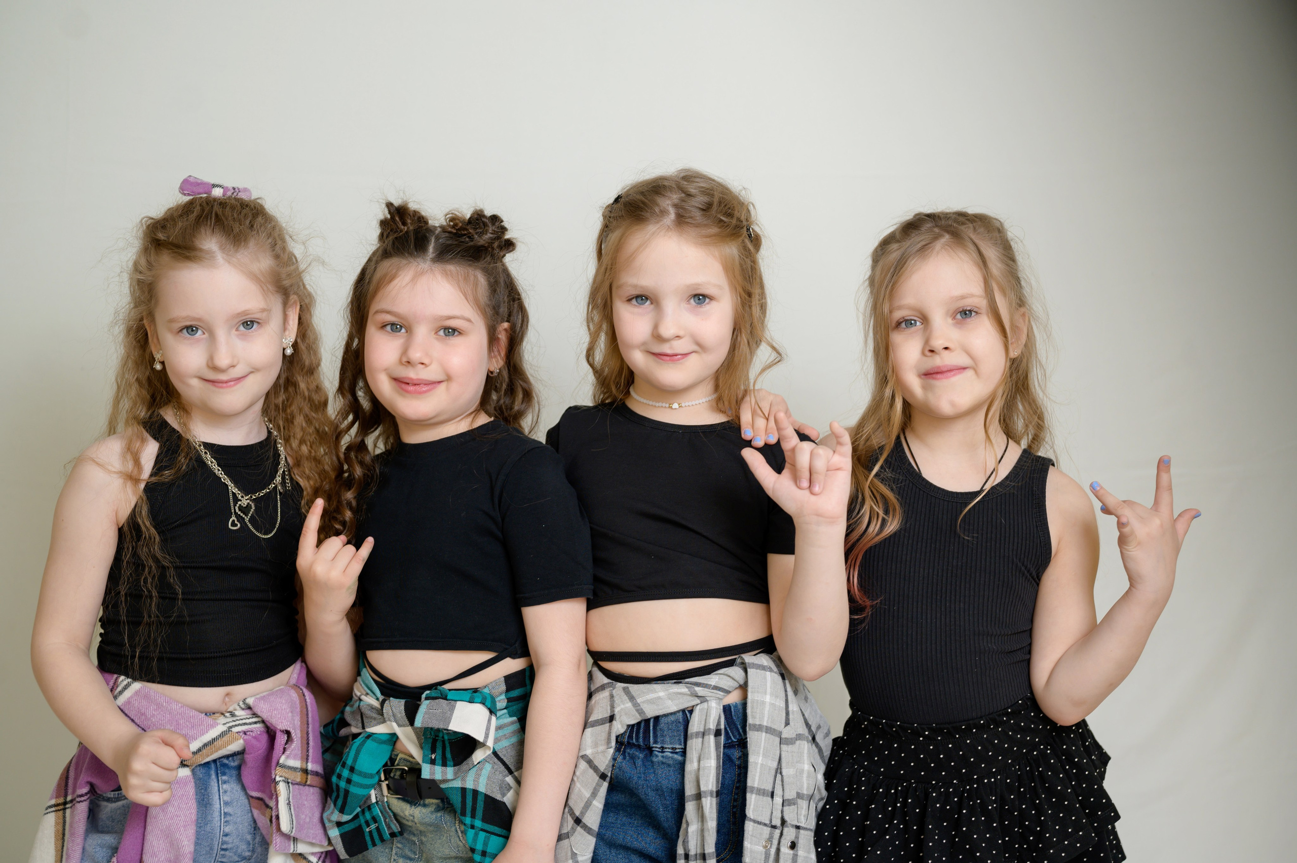 Д/с№ 3к3 группа «Фантазёры» (индивидуальный дизайн) + рисунки детей. Фотограф новорожденных, семейный детский в Тюмени Татьяна Морозова