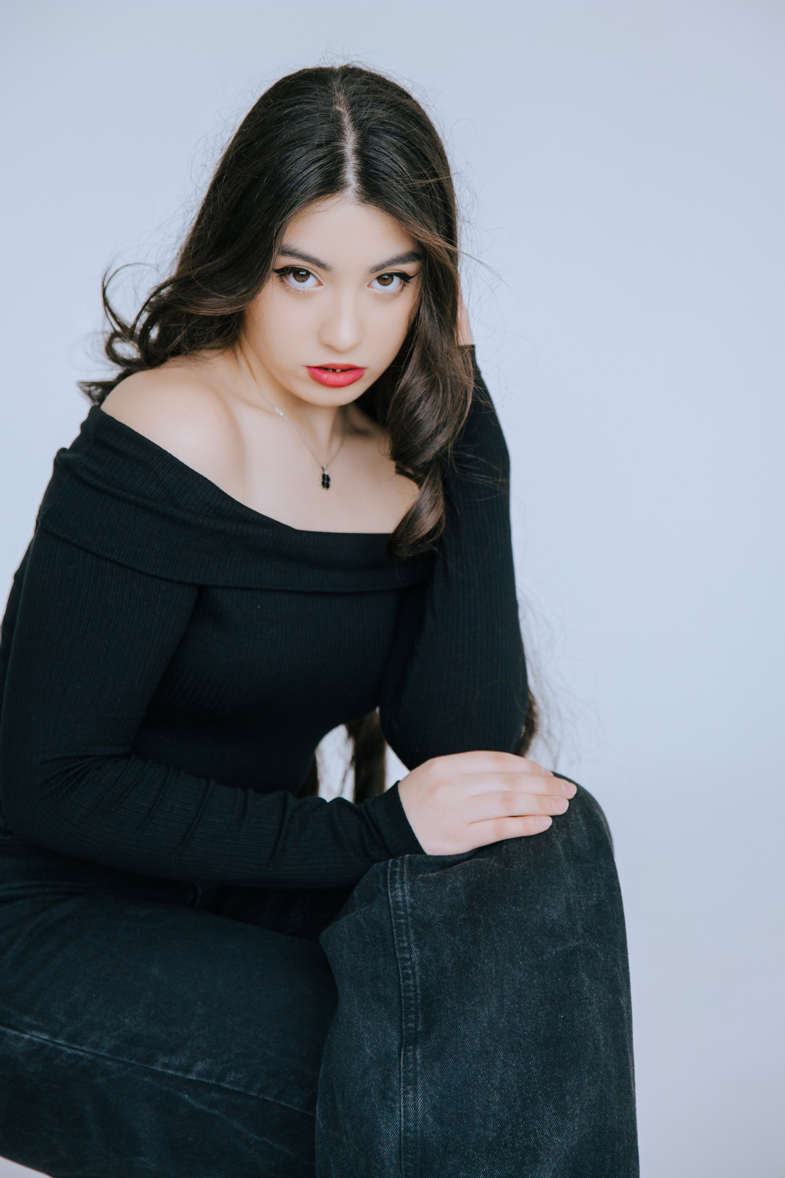 Гимназия им. Сайбеля — Выпуск 2024, 9 класс. Фотограф Ярмишко Дарья. Выпускные фотокниги