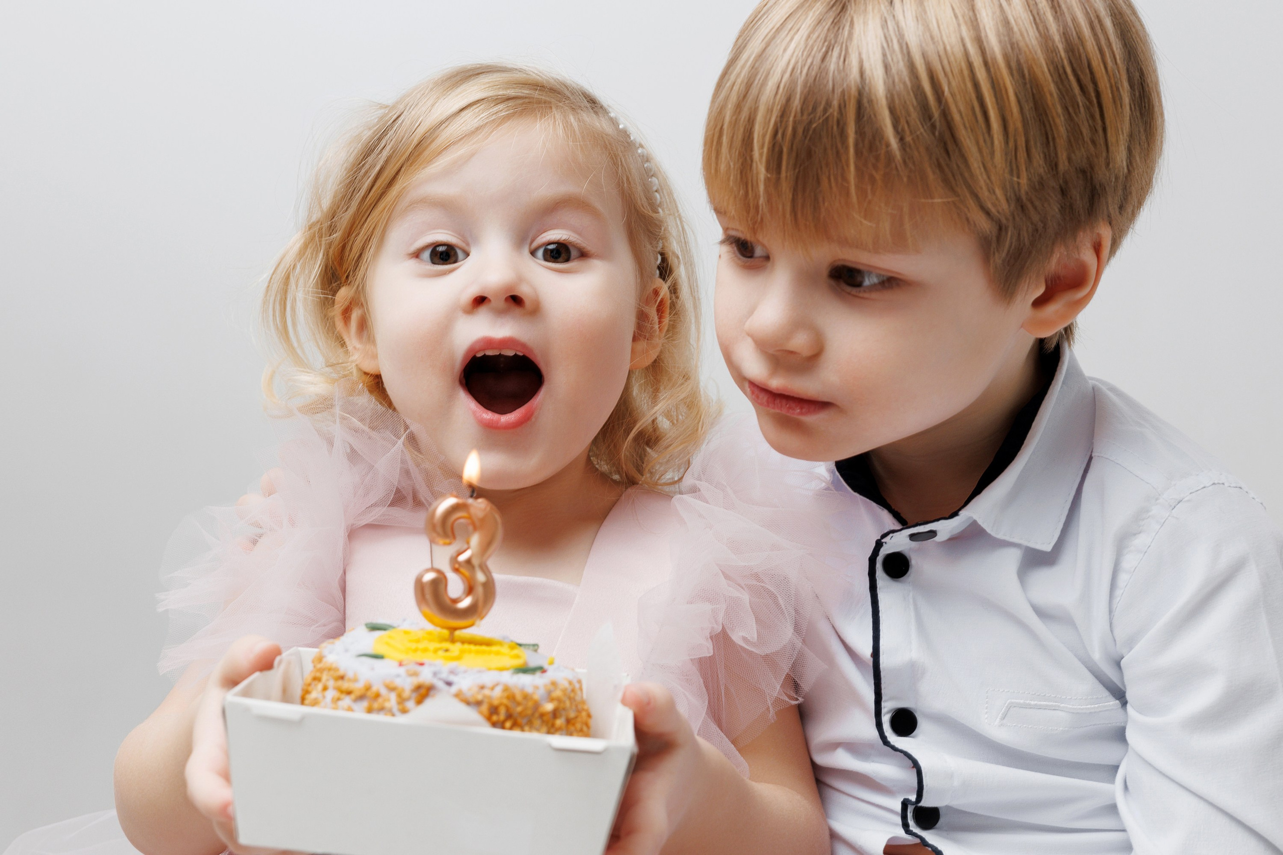 Съемка Дня Рождения Алисы в фотостудии CROSS-STUDIO зал IDEAL. Свадебный и семейный фотограф в Москве и МО Елена Агапова