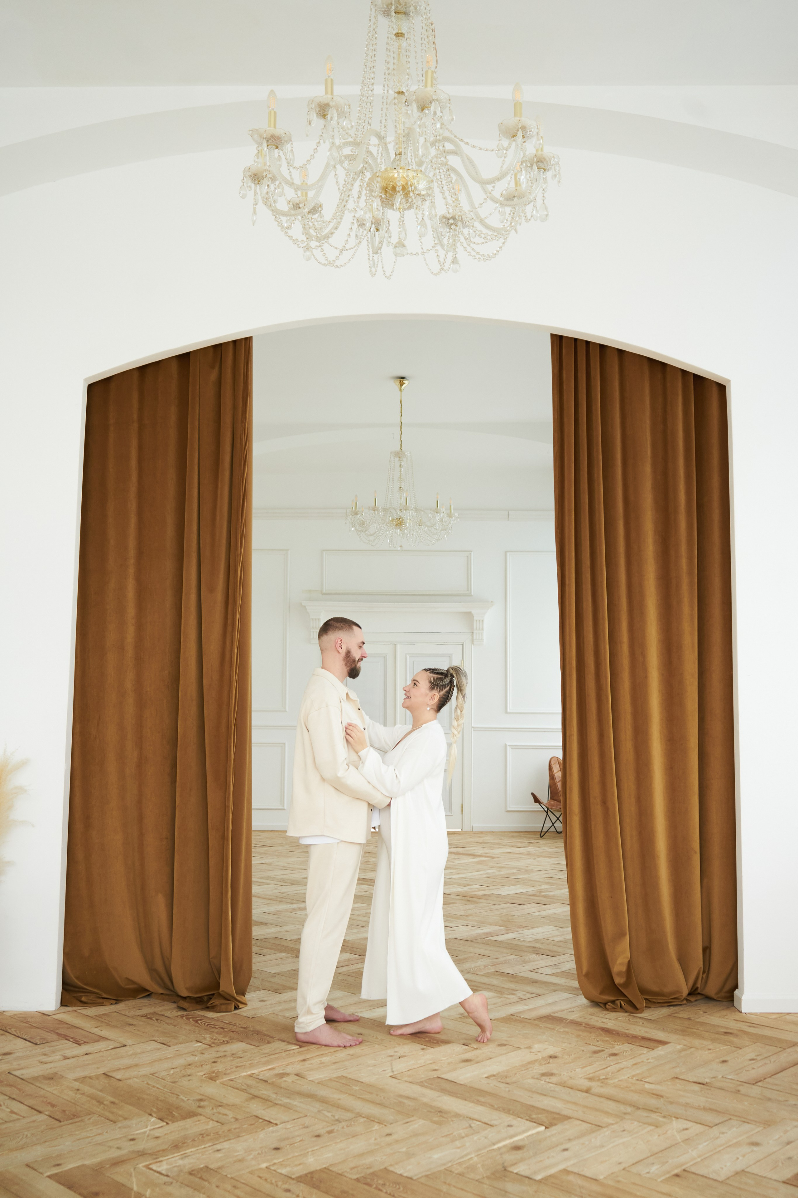 Свадебная фотосессия в студии. Фотограф Екатеринбург Кокшарова Александра