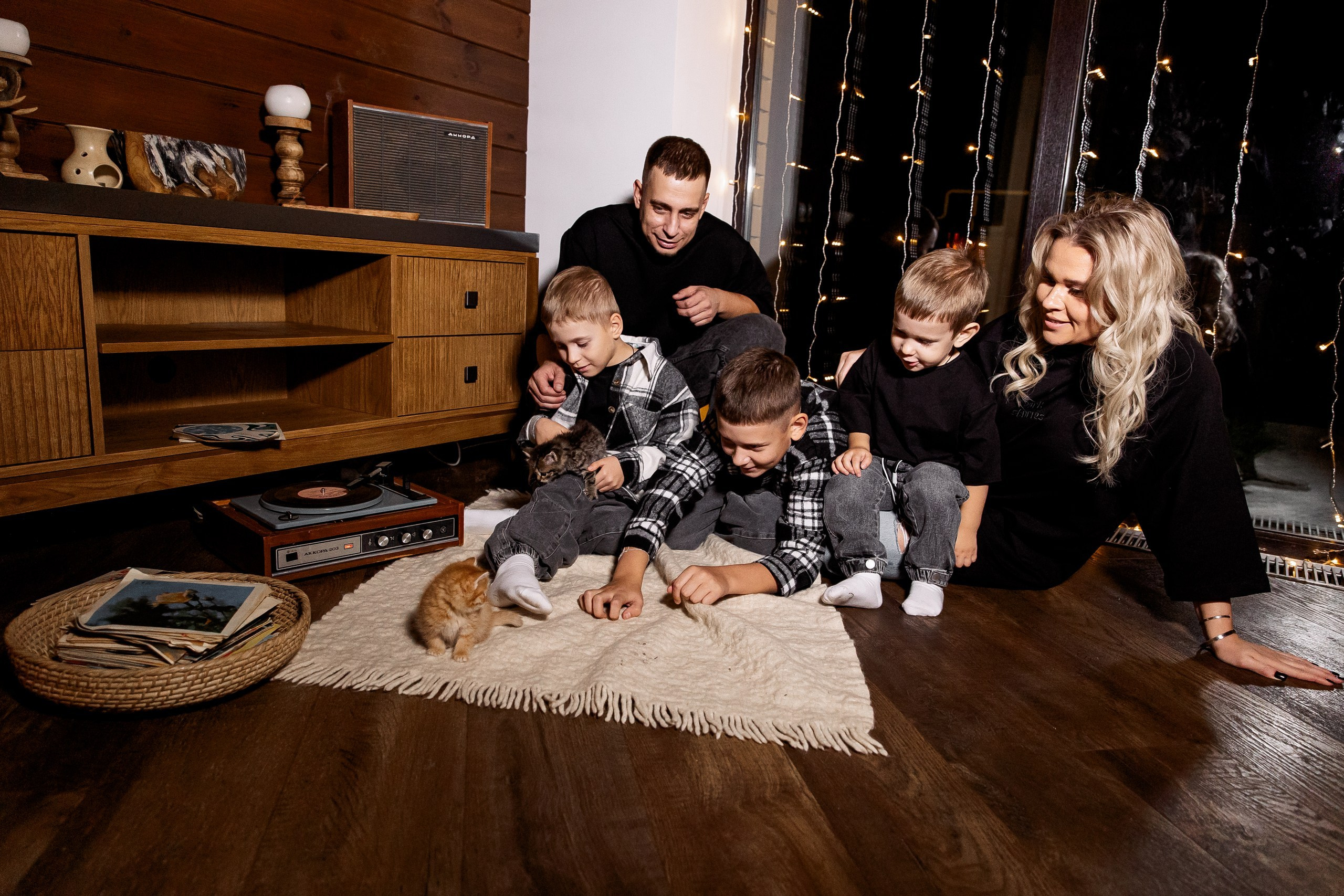 Эдуард и Дарья с сыновьями. Свадебный и семейный фотограф в Челябинске Юлия Ишимова