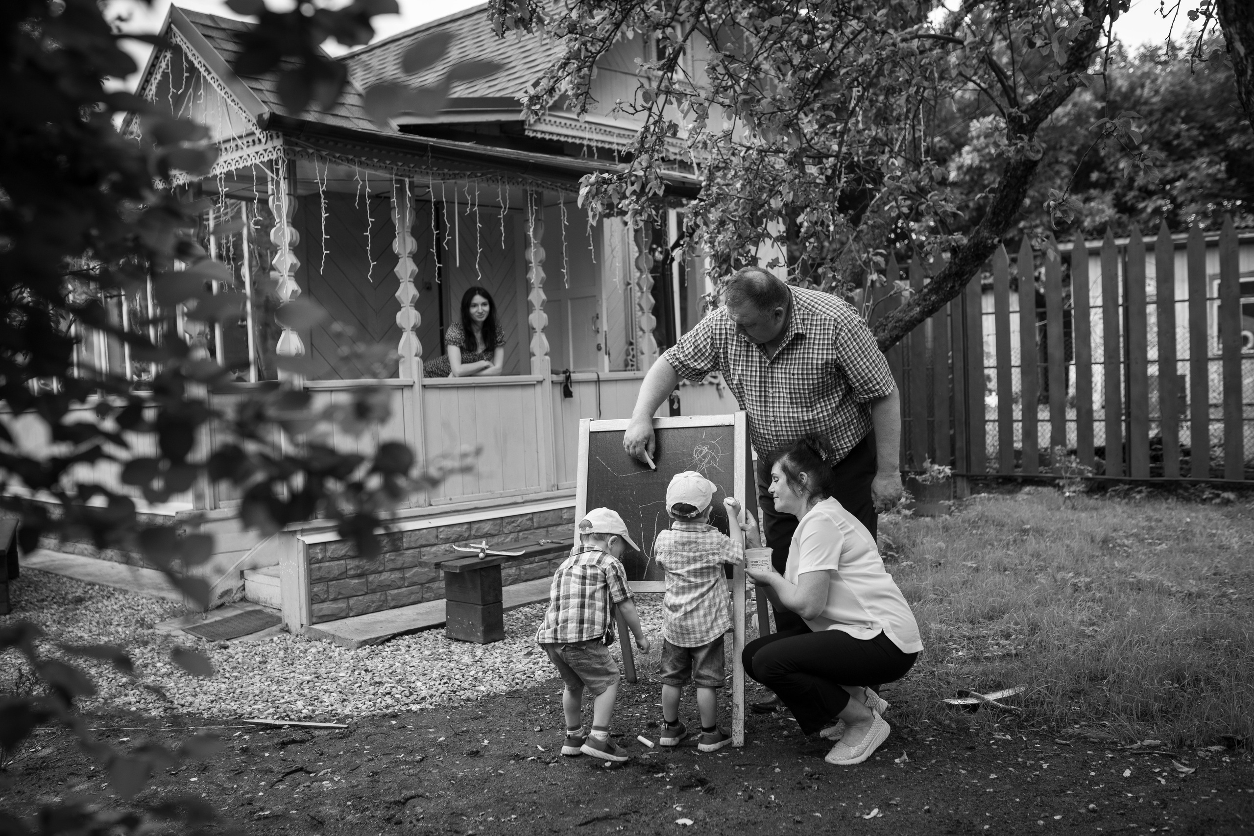 Семейная фотосессия на даче. Фотограф в Железнодорожном и Балашихе