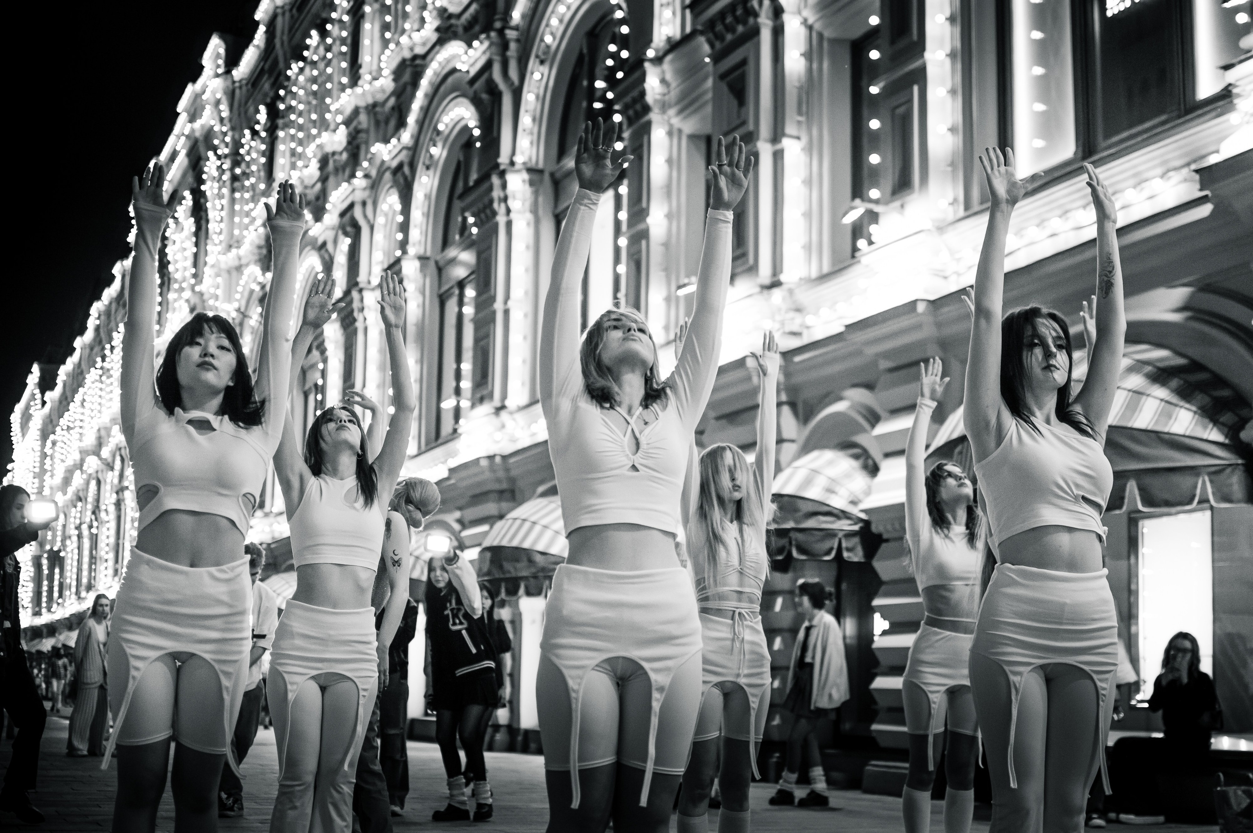 K-POP IN PUBLIC | REBORN | TEN — Nightwalker. Главная