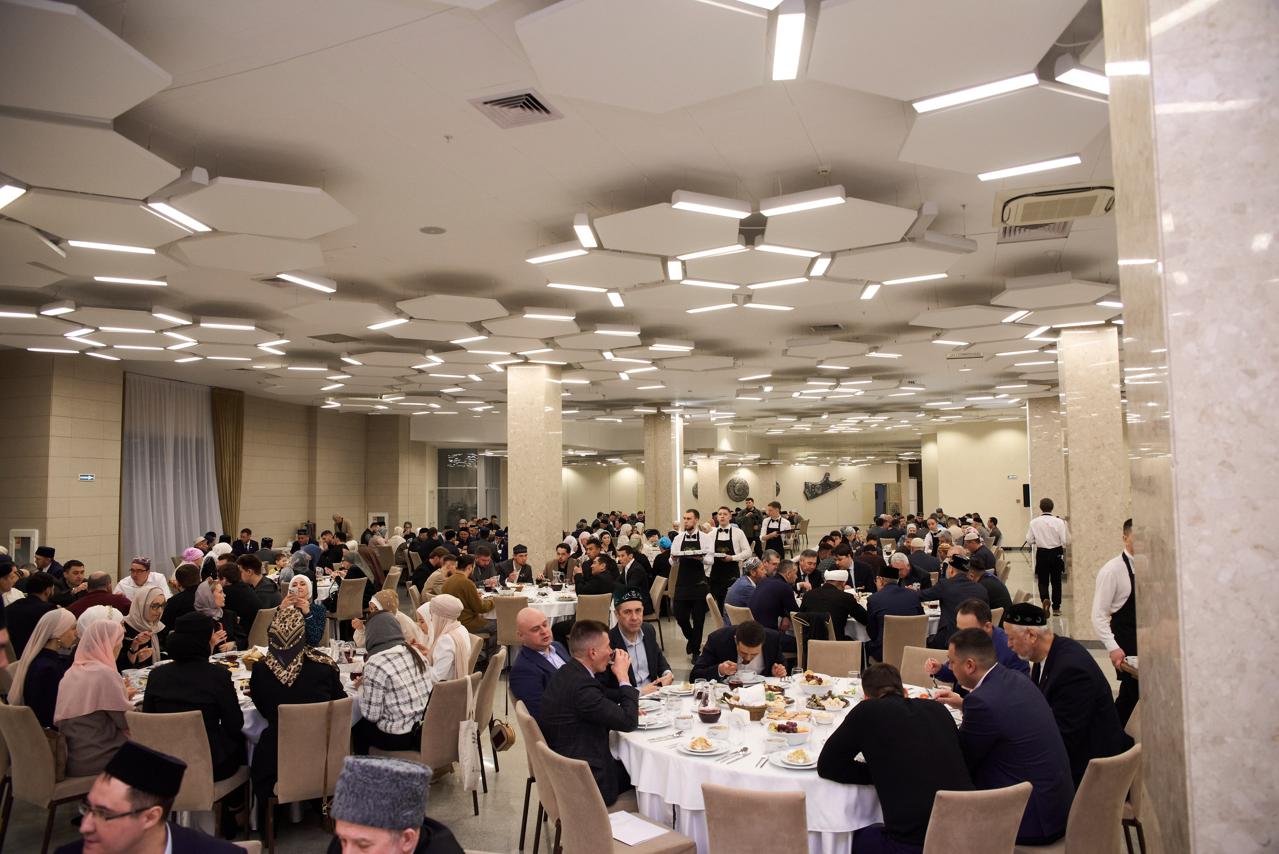 Репортажный фотограф на юбилей корпоратив, мероприятия в Уфе. Свадебный фотограф Тимур Хабибуллин