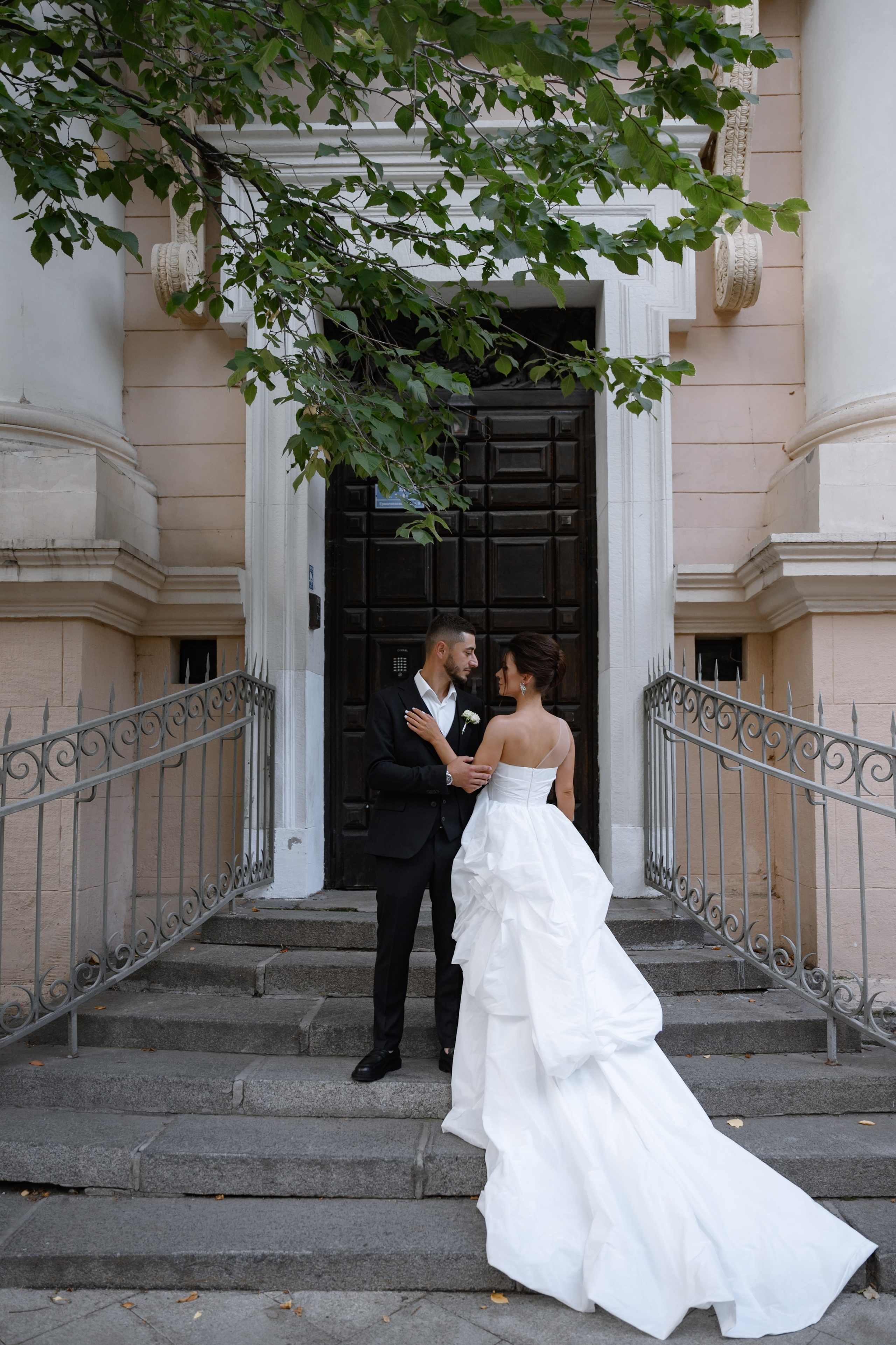 23.08.2024. RETOUCH-HOUSE