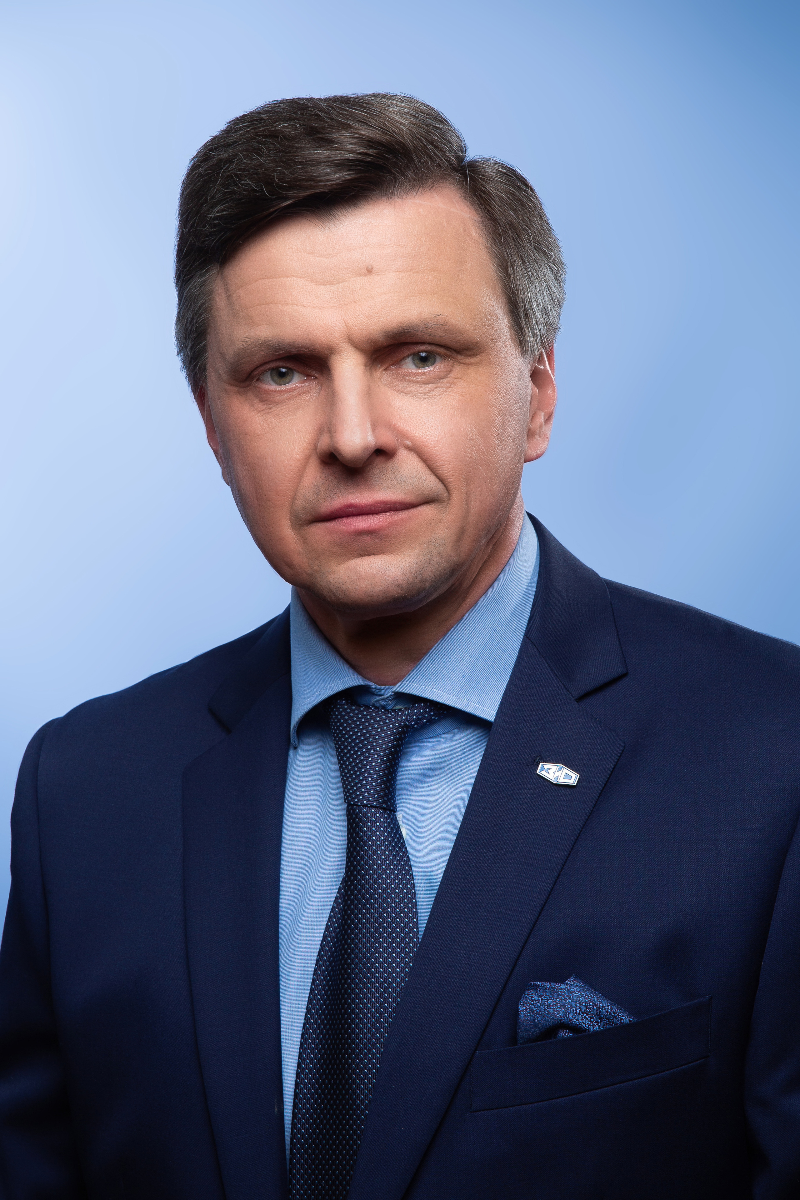 Бизнес портрет мужской и женский руководителя. КонТайм: профессиональная съемка для организаций