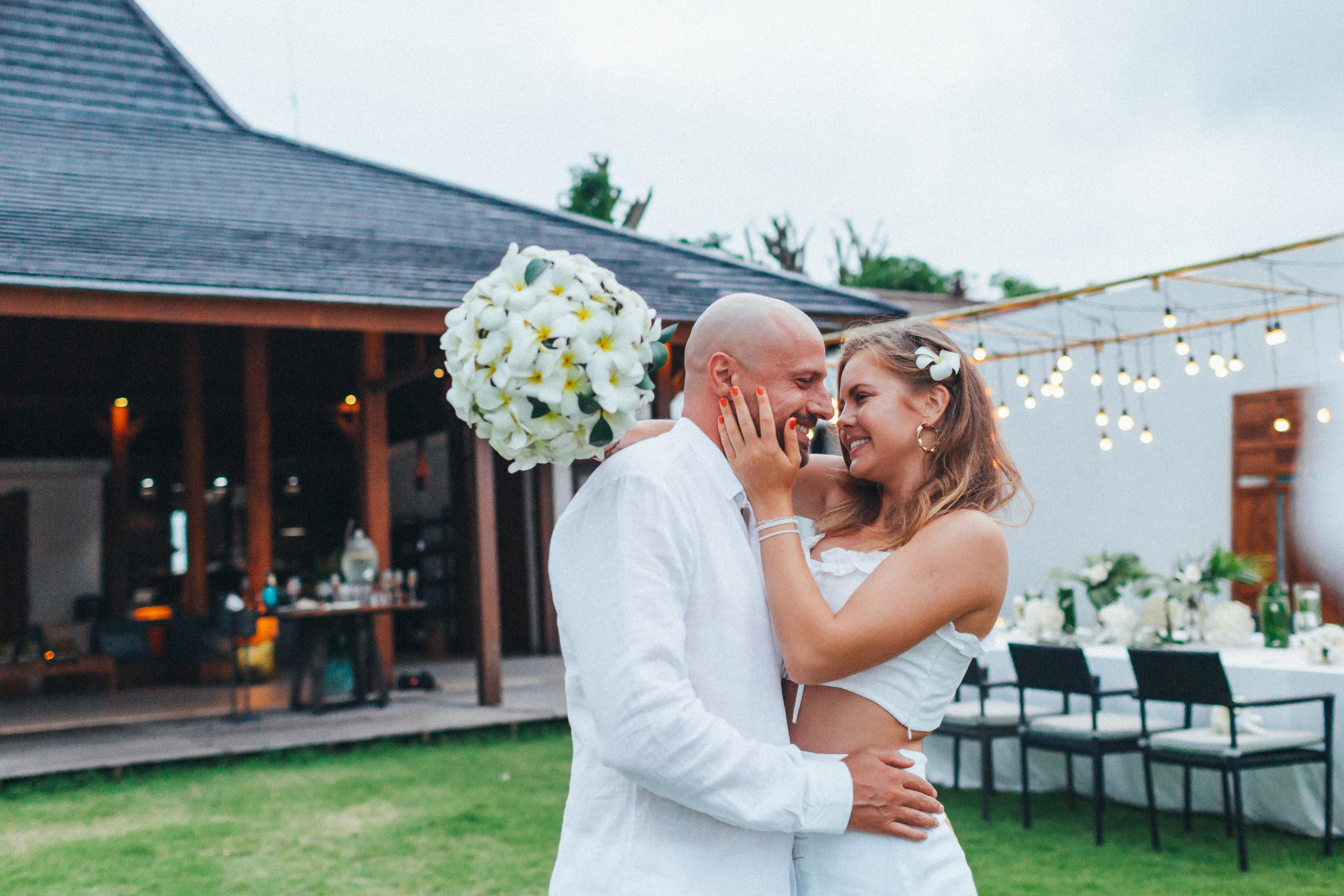 Mary and Oleg. Wedding photographer in Bali