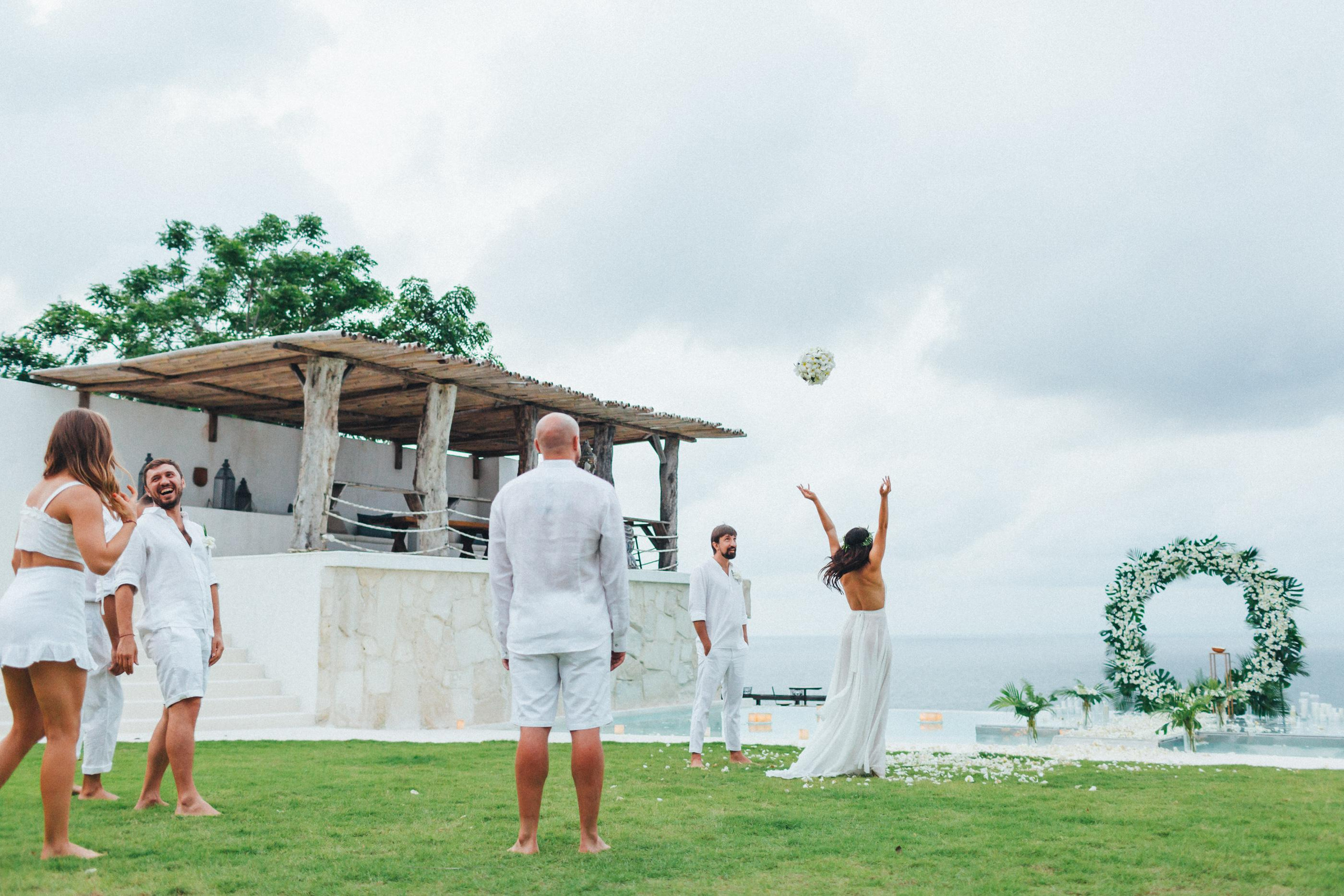 Mary and Oleg. Wedding photographer in Bali