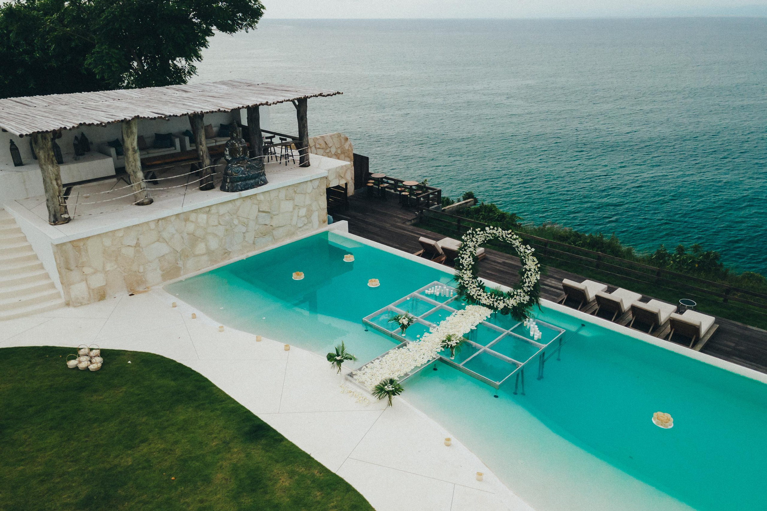 Mary and Oleg. Wedding photographer in Bali