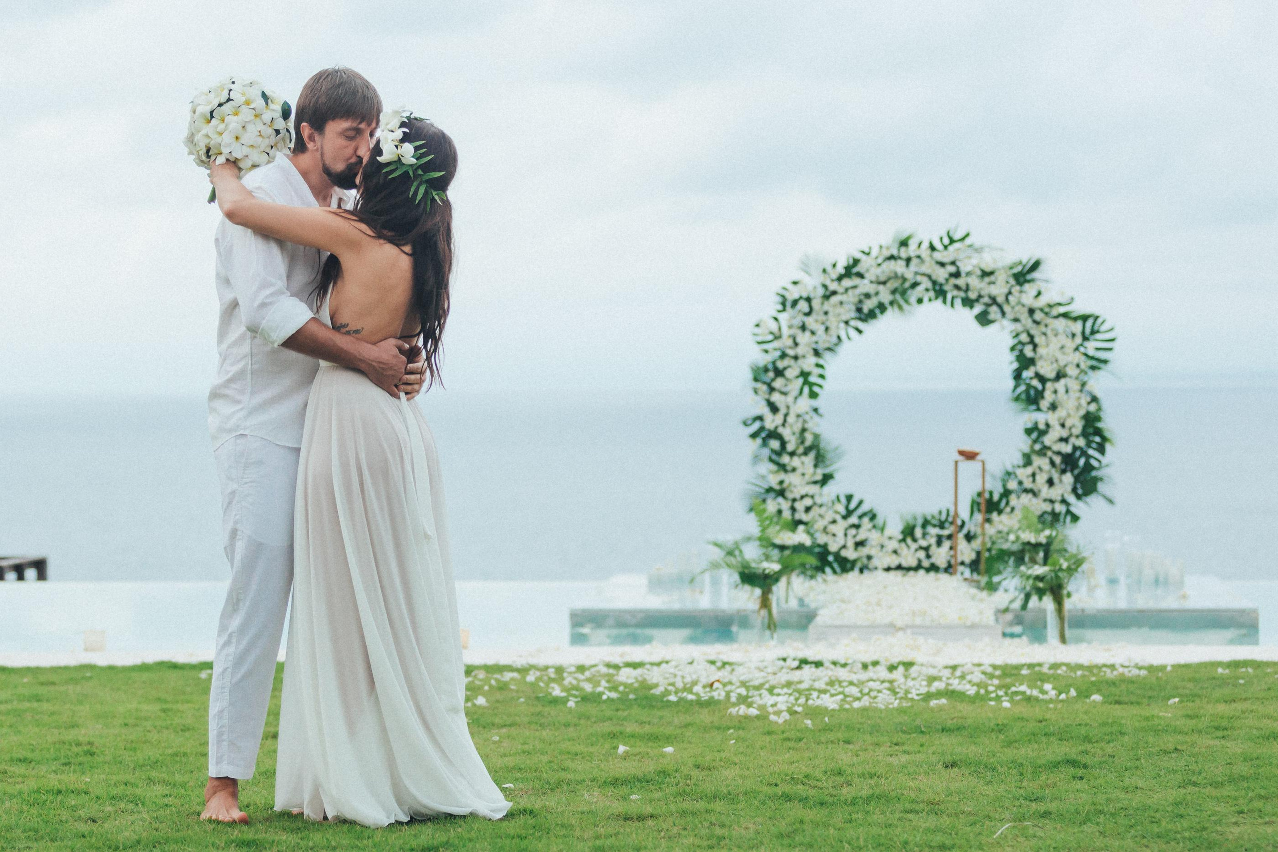 Mary and Oleg. Wedding photographer in Bali