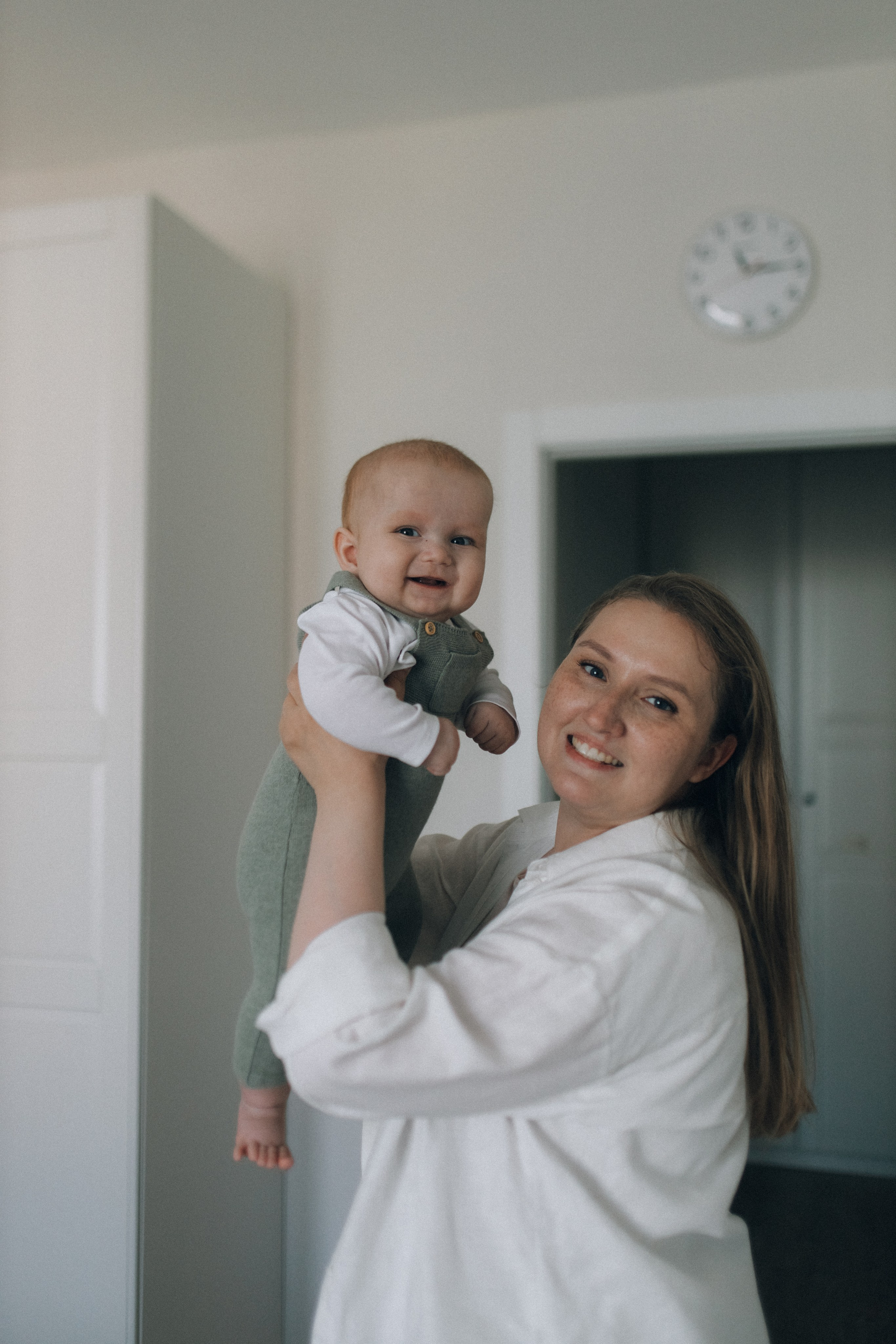 Семейная домашняя фотосессия с детьми. Семейный фотограф Екатеринбург Черепанова Олеся