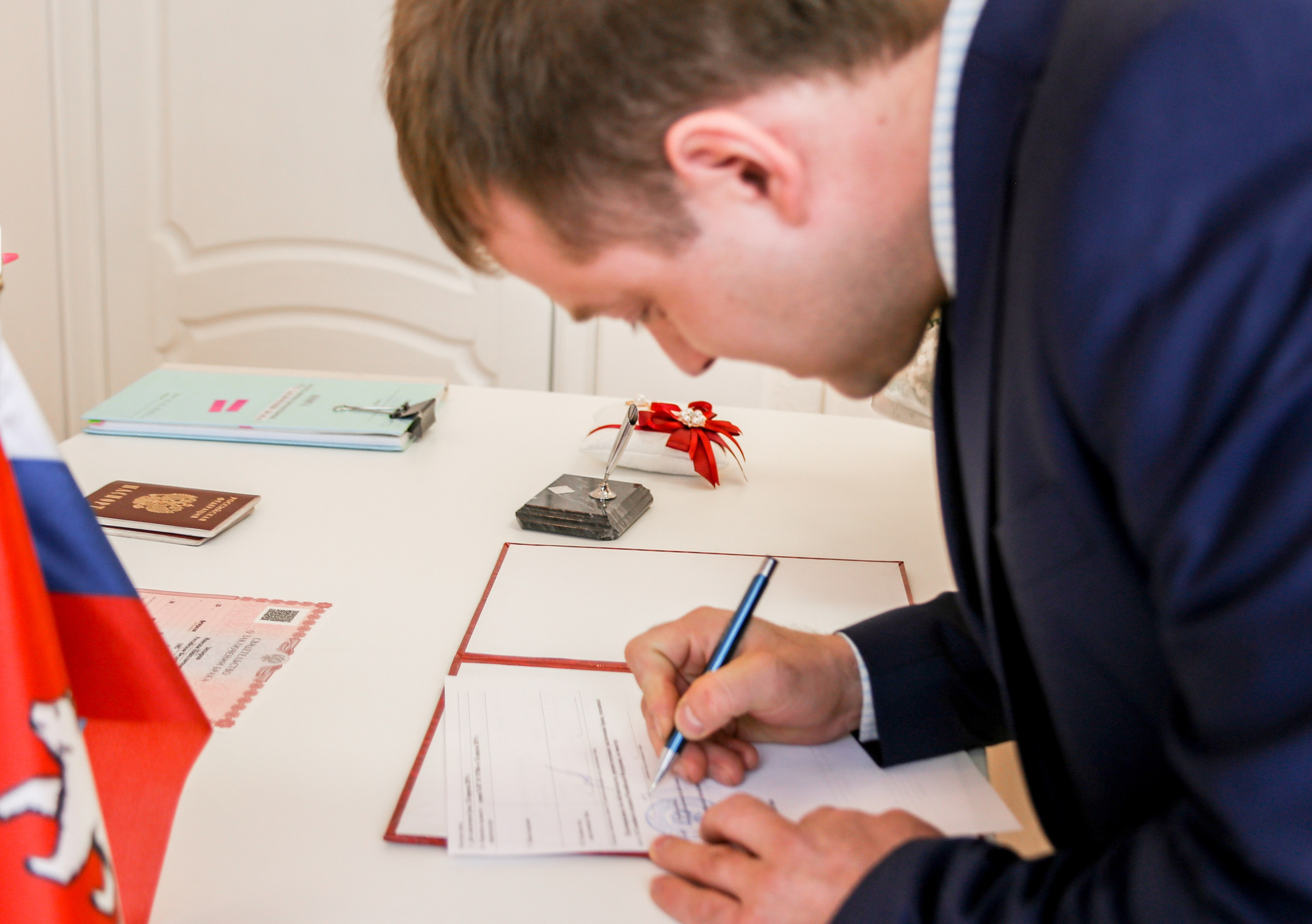Максим и Любовь. Фотограф Пермь. Фотосессия в фотостудии Перми и на свежем воздухе