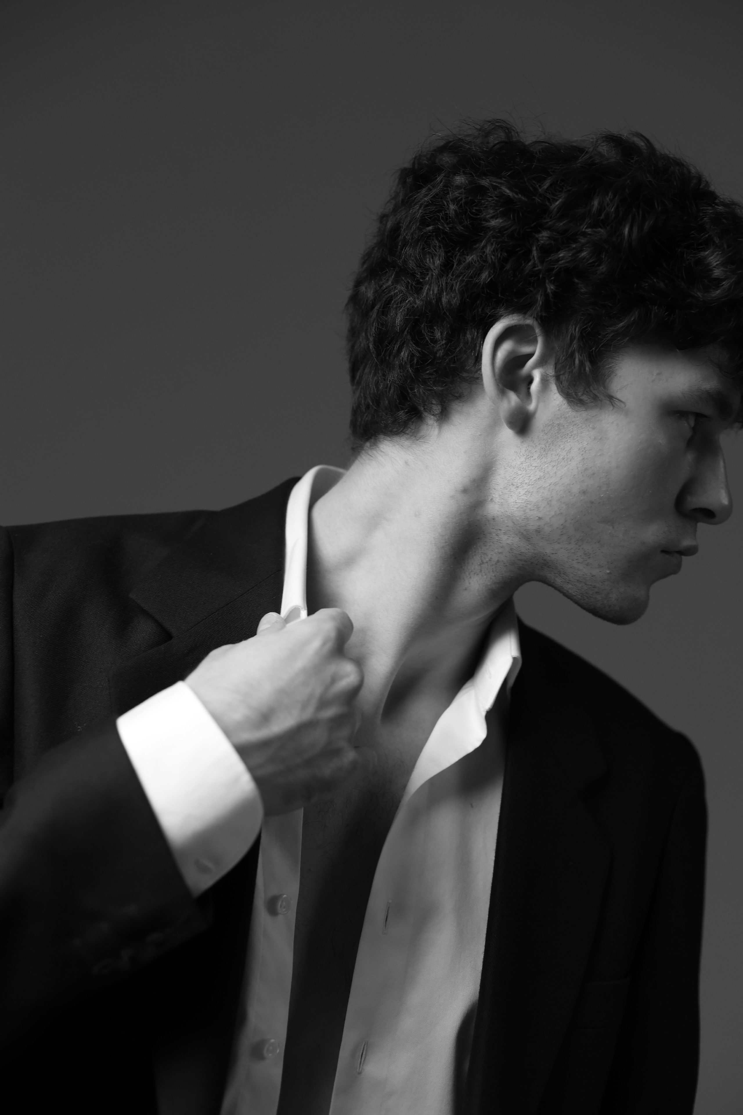 Чб пиджак. Лев Лекомцев модель