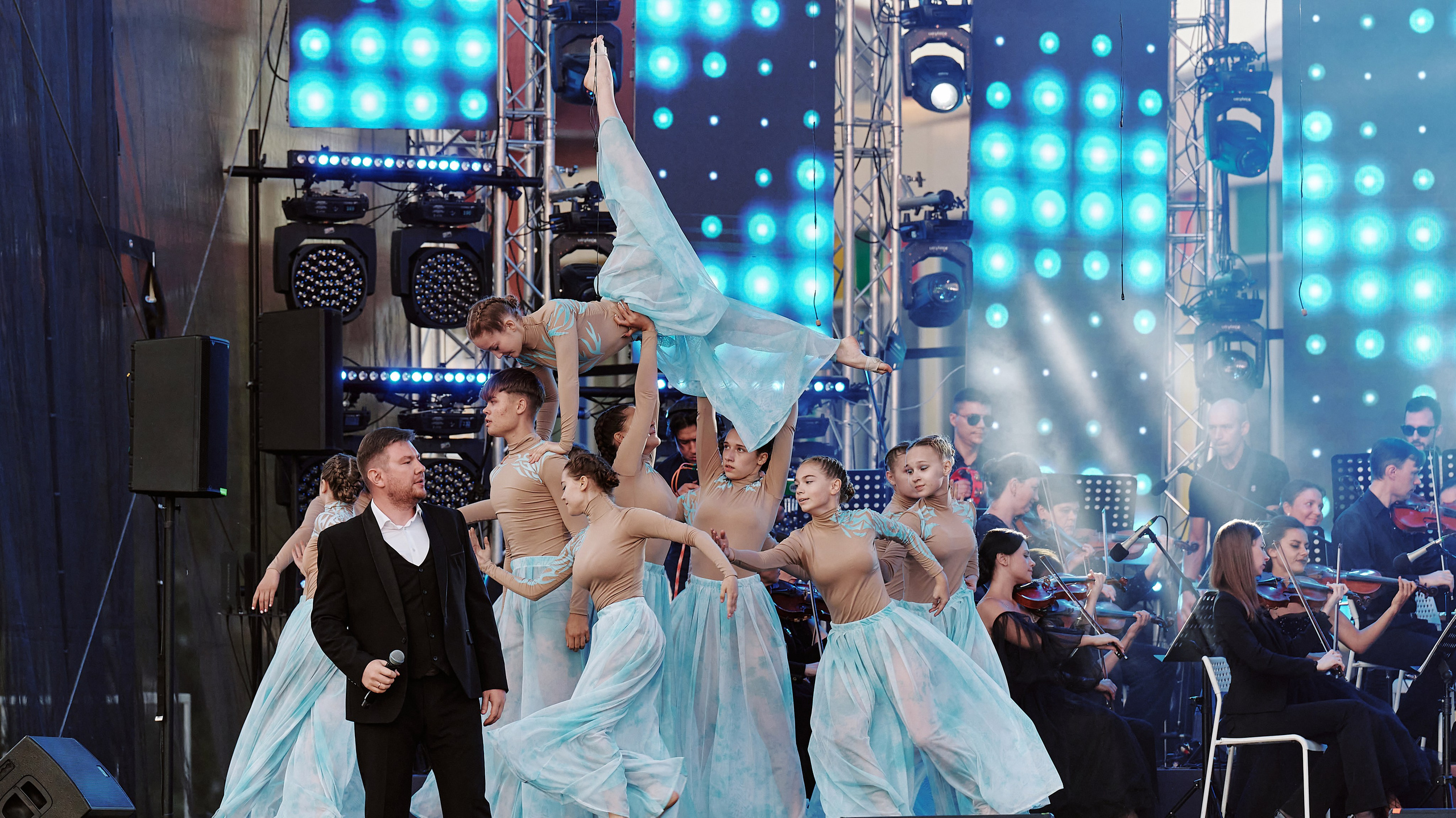 Организатор мероприятий в Рязани, режиссер праздника Рязань, праздник под ключ, заказать ведущего в Рязани. Режиссер в Рязани Ольга Синичкина