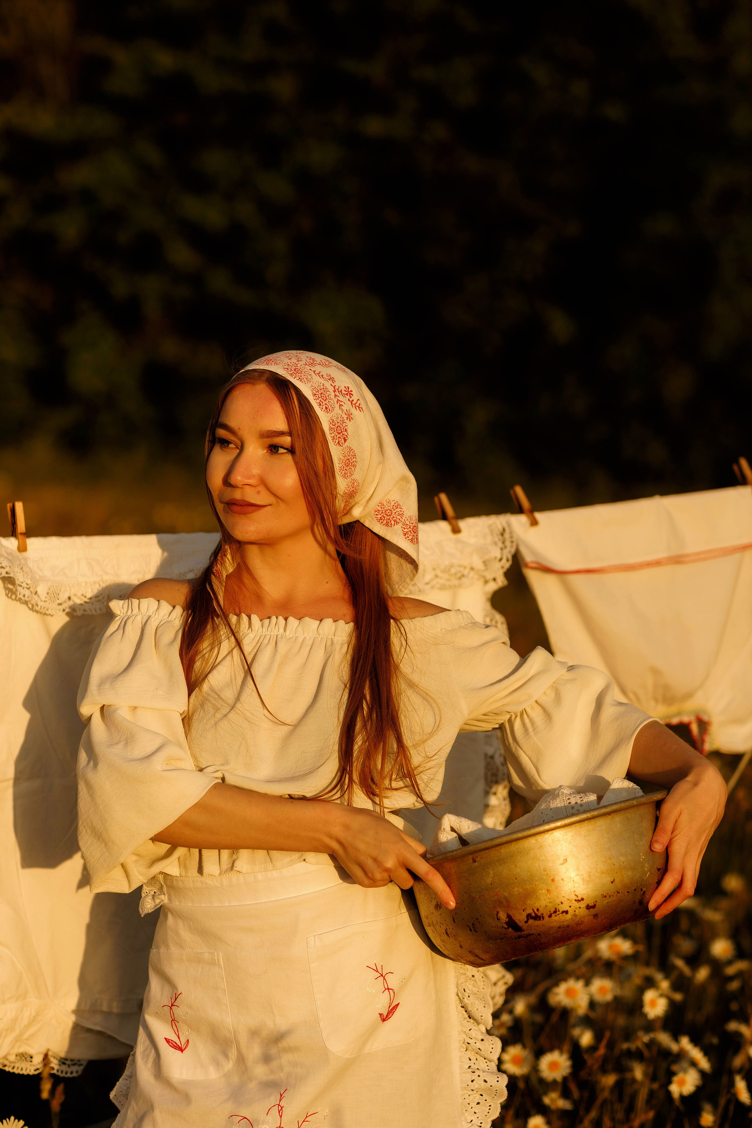 Тематическая фотосессия «Стирка» с Ларисой совместно с Ириной Павловой. Портретный и репортажный фотограф в Чебоксарах Андриян Чаркин