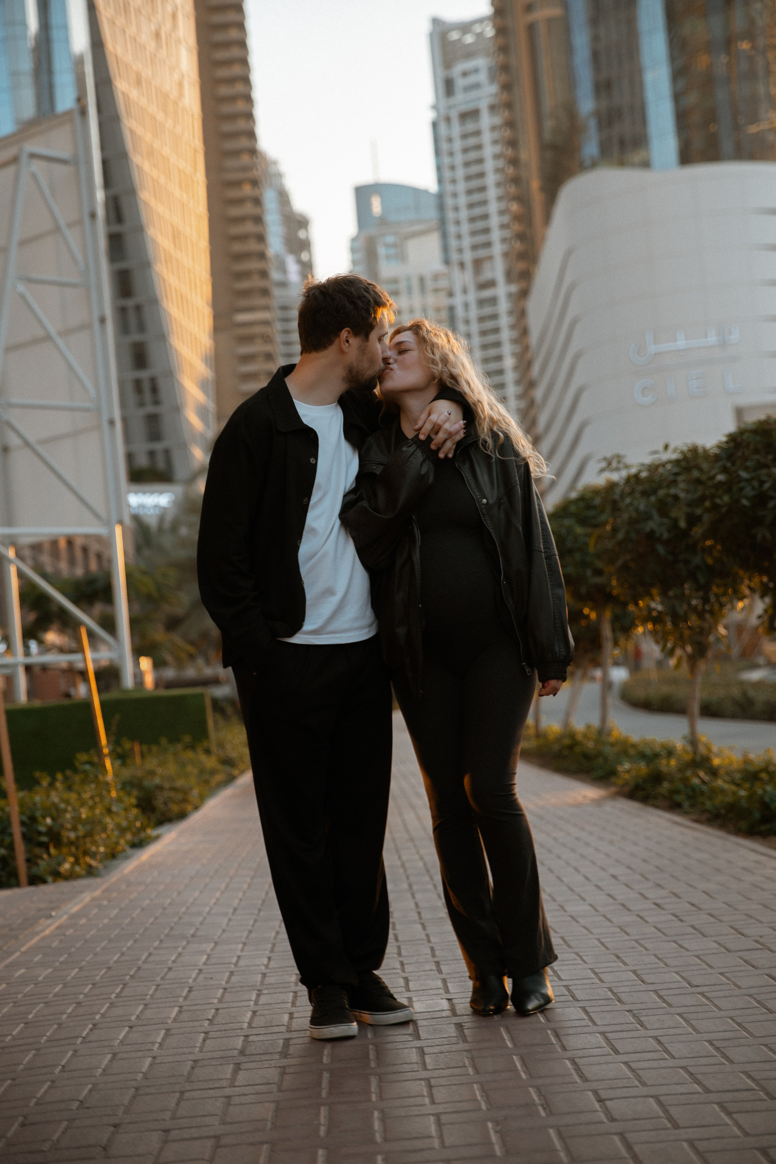 Street Style pregnancy. Валерия Солнцева свадебный и семейный фотограф