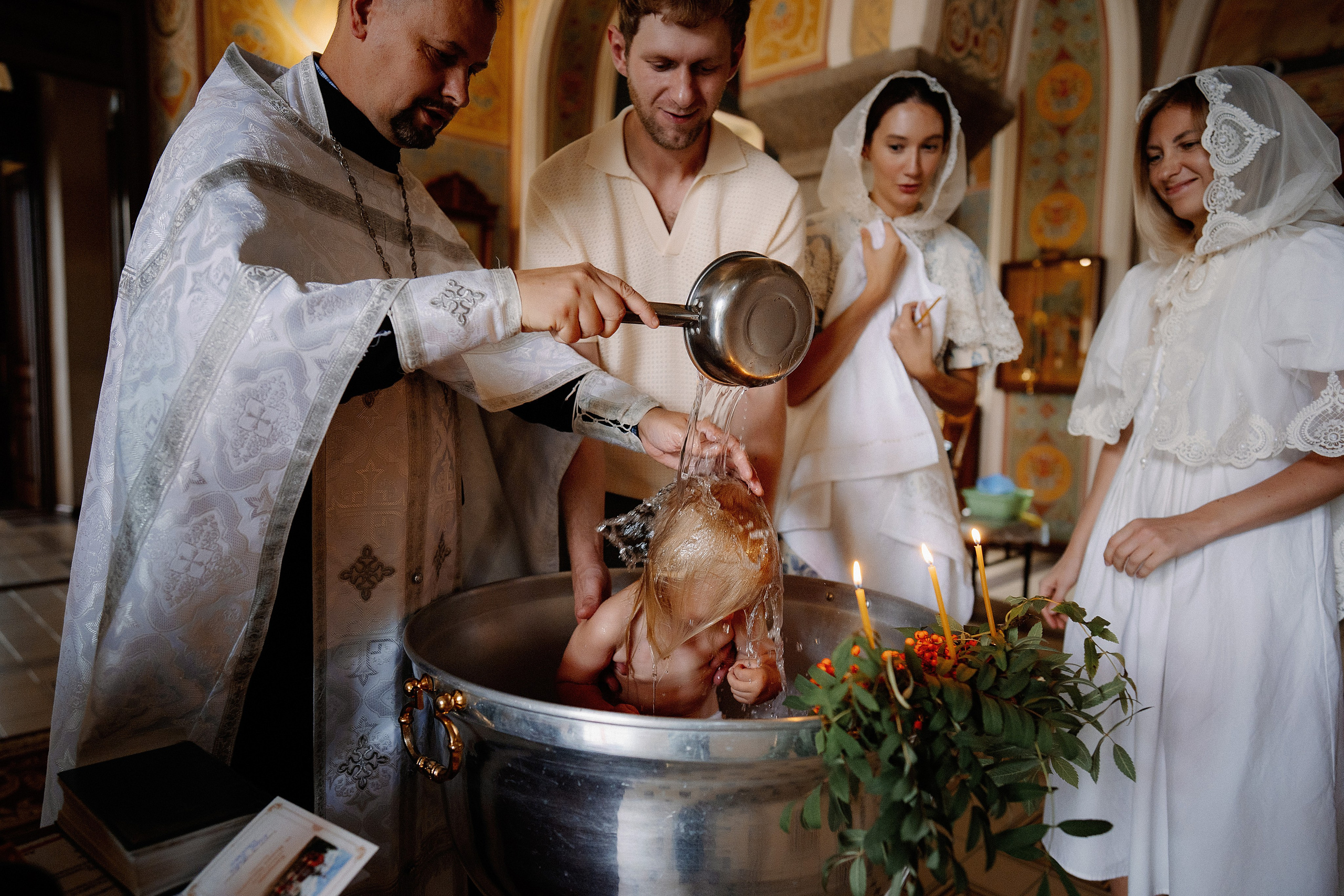 Крещение Эммы. Фотограф на Крещение и Венчание в Красноярске Рамазанова Юлия