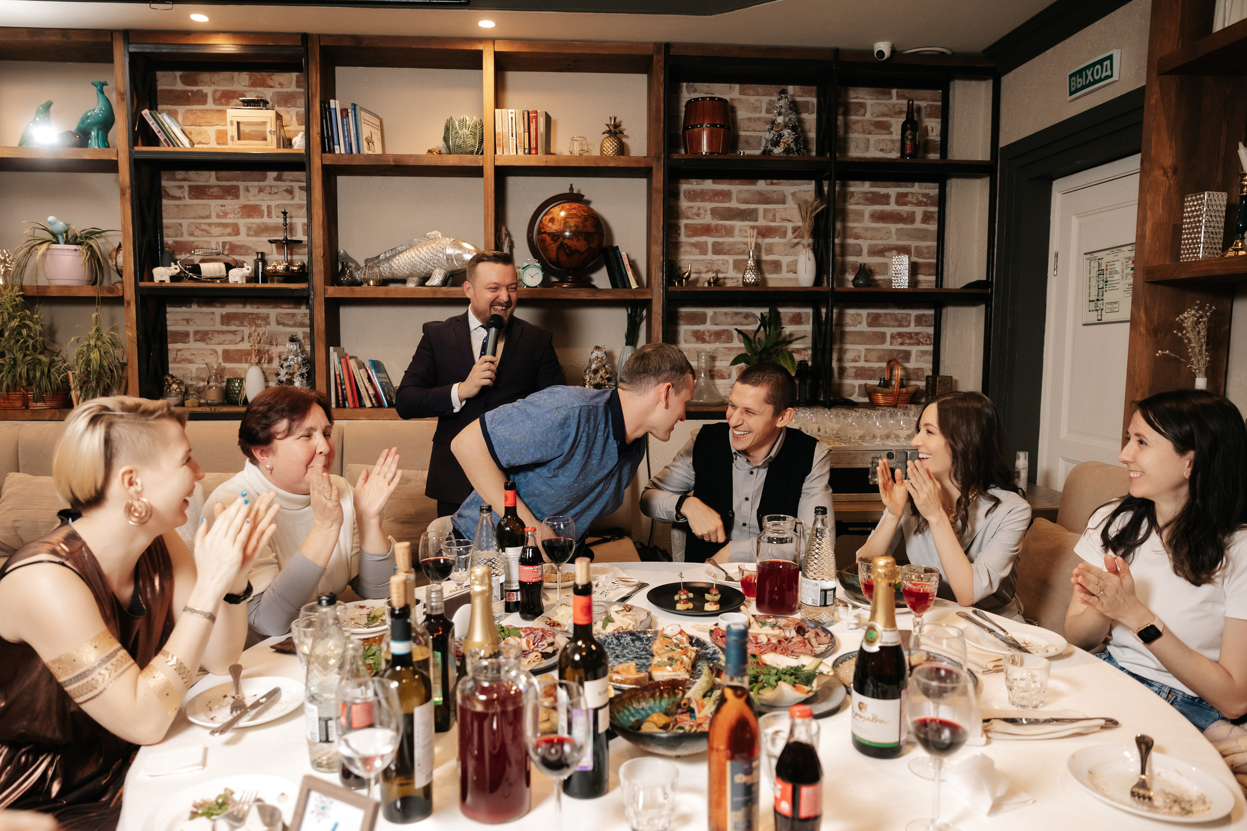 Новогодний корпоратив компании «ЮНИПРО» 27 декабря 2021 года. Ведущий на свадьбу, корпоратив и юбилей в Москве Сергей Рябинин