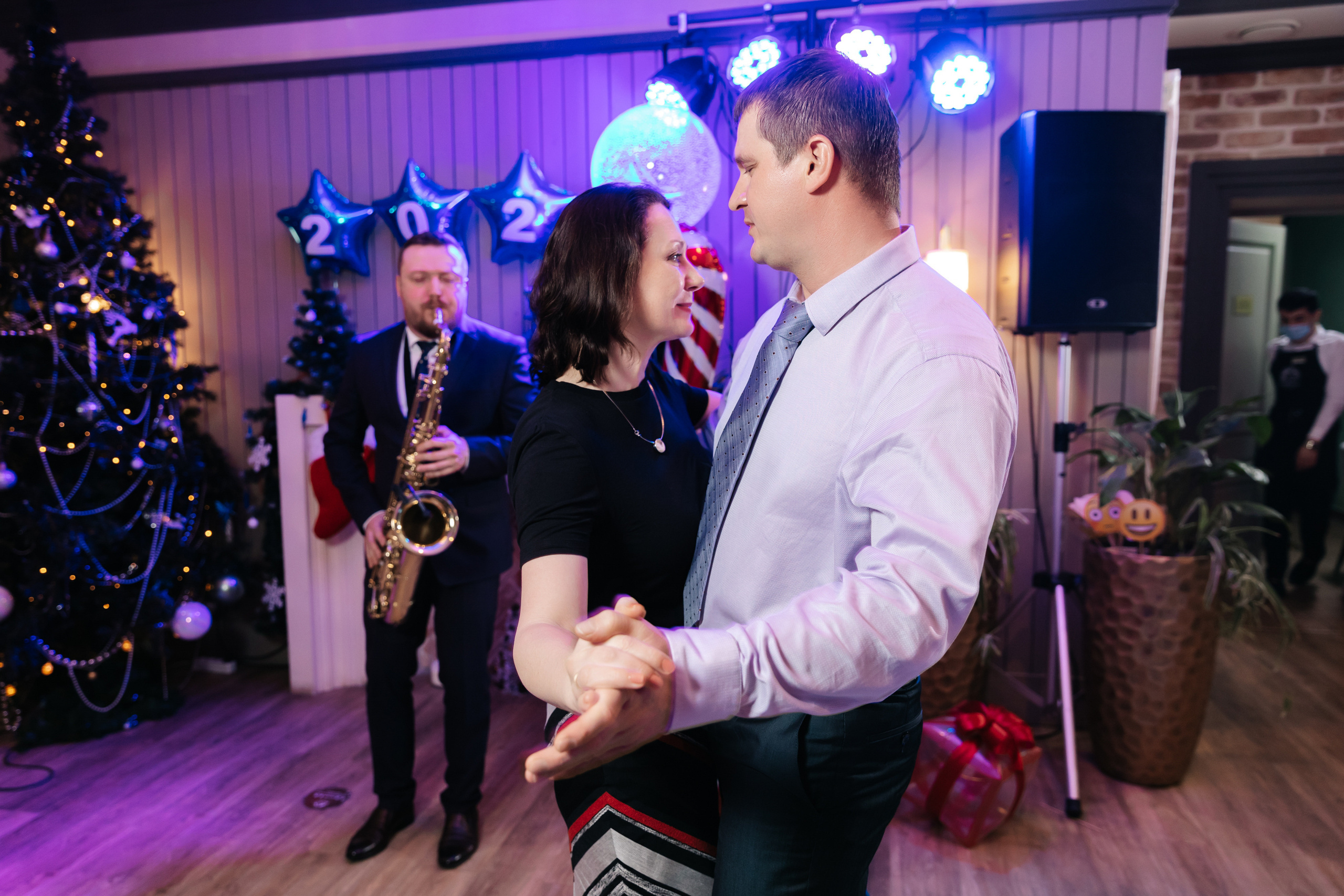 Новогодний корпоратив компании «ЮНИПРО» 27 декабря 2021 года. Ведущий на свадьбу, корпоратив и юбилей в Москве Сергей Рябинин