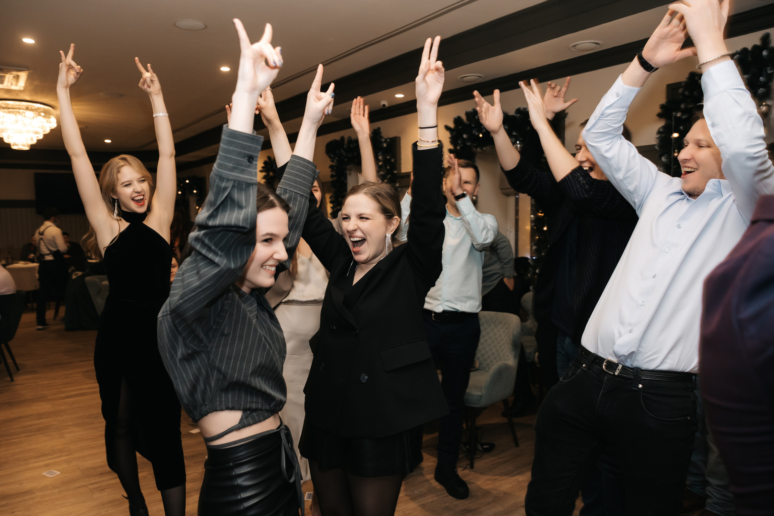 Новогодний корпоратив компании «ЮНИПРО» 27 декабря 2021 года. Ведущий на свадьбу, корпоратив и юбилей в Москве Сергей Рябинин