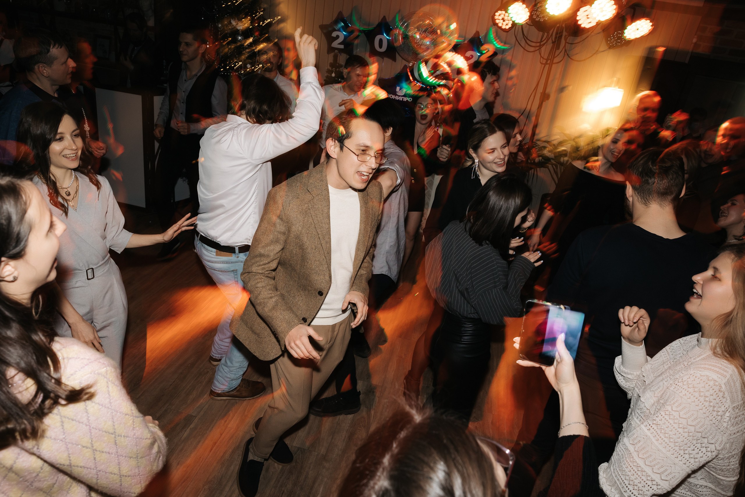Новогодний корпоратив компании «ЮНИПРО» 27 декабря 2021 года. Ведущий на свадьбу, корпоратив и юбилей в Москве Сергей Рябинин