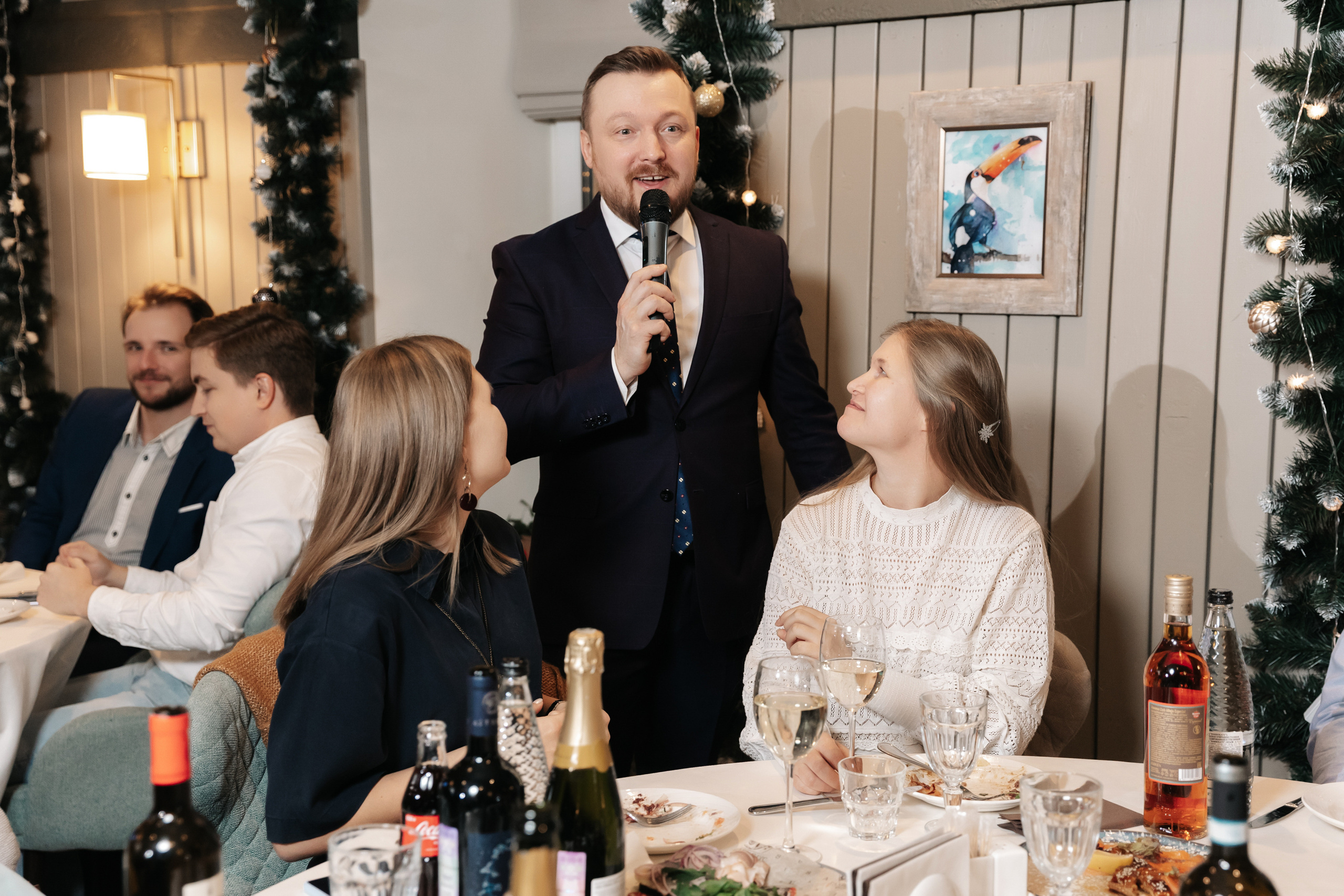 Новогодний корпоратив компании «ЮНИПРО» 27 декабря 2021 года. Ведущий на свадьбу, корпоратив и юбилей в Москве Сергей Рябинин