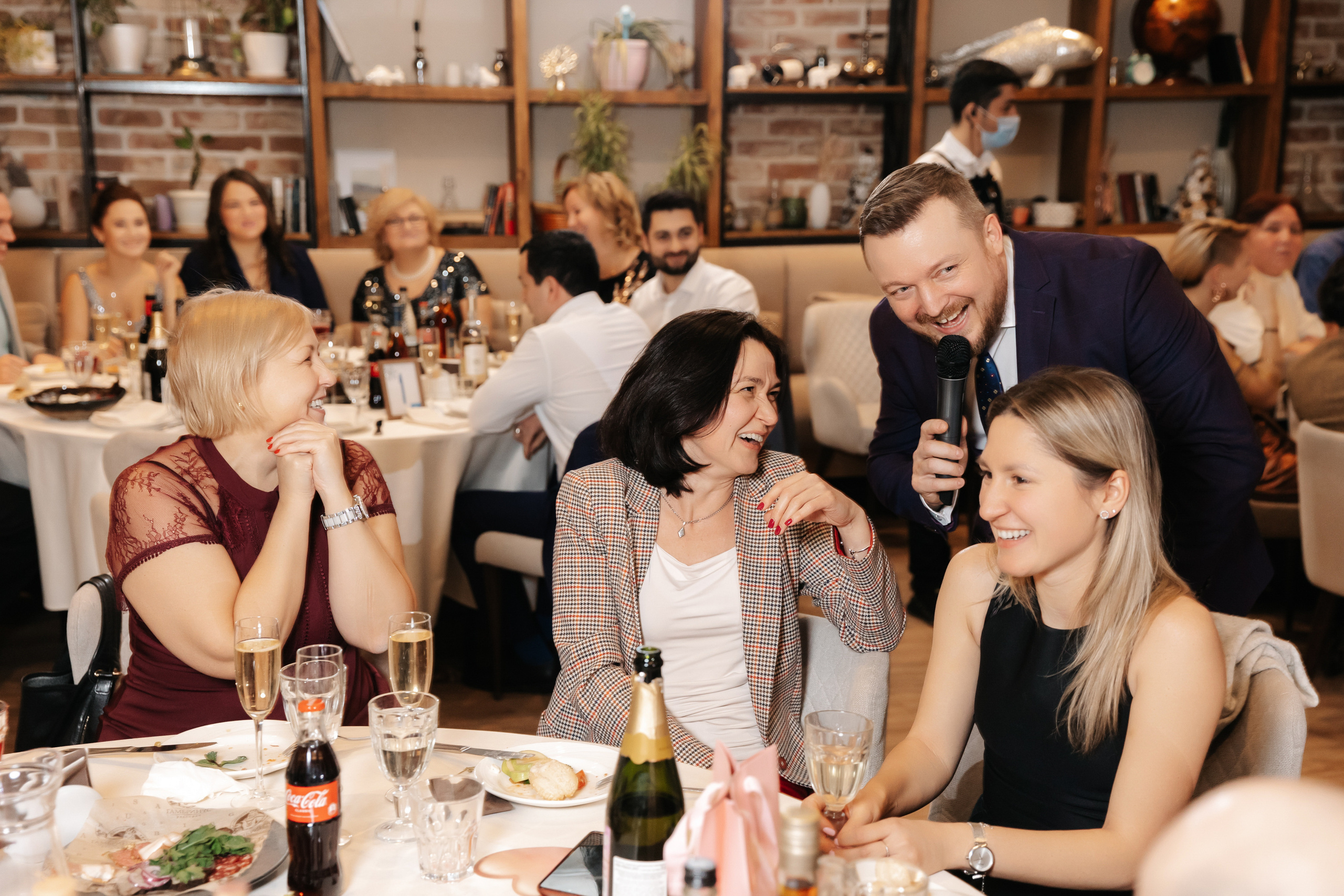 Новогодний корпоратив компании «ЮНИПРО» 27 декабря 2021 года. Ведущий на свадьбу, корпоратив и юбилей в Москве Сергей Рябинин