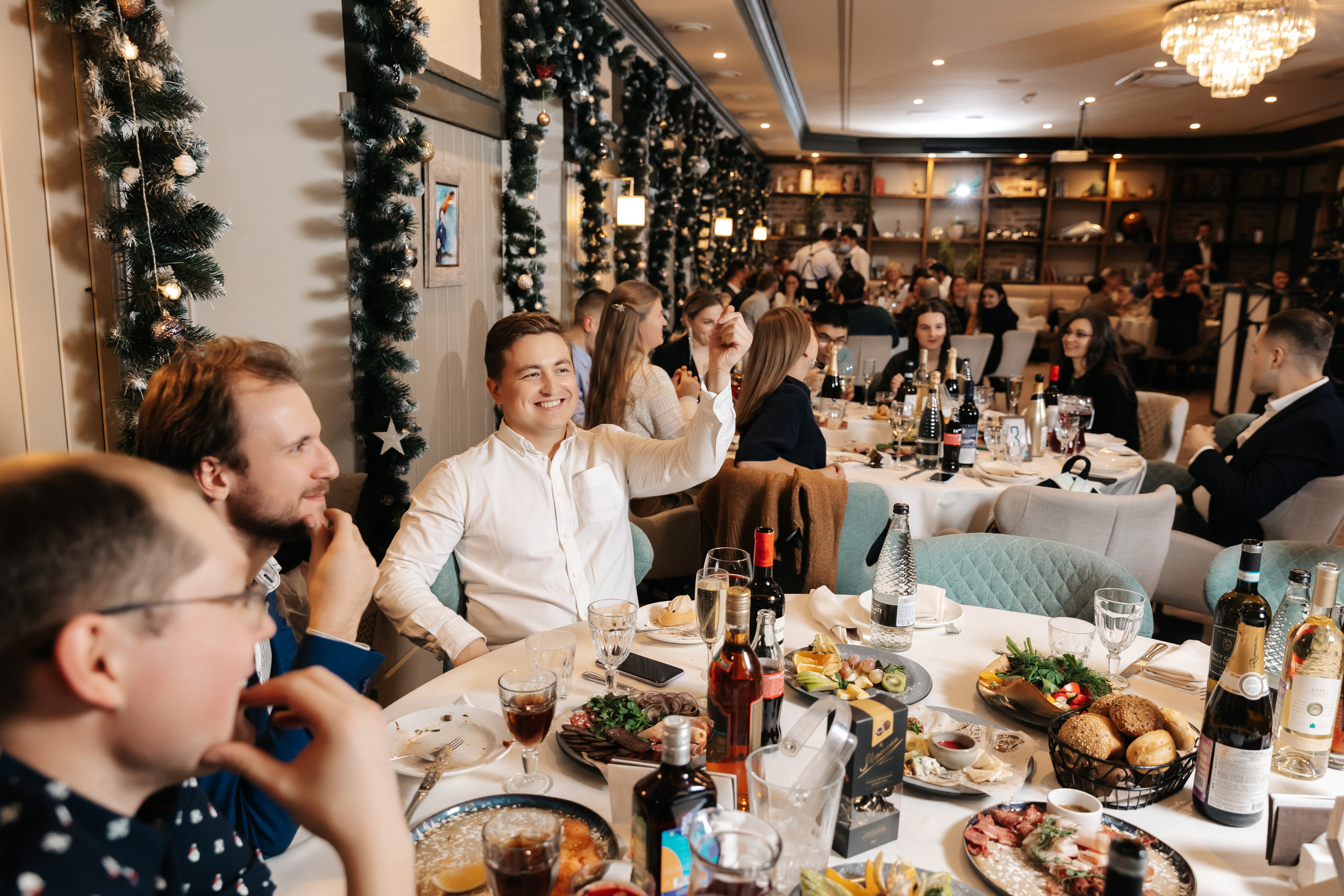 Новогодний корпоратив компании «ЮНИПРО» 27 декабря 2021 года. Ведущий на свадьбу, корпоратив и юбилей в Москве Сергей Рябинин