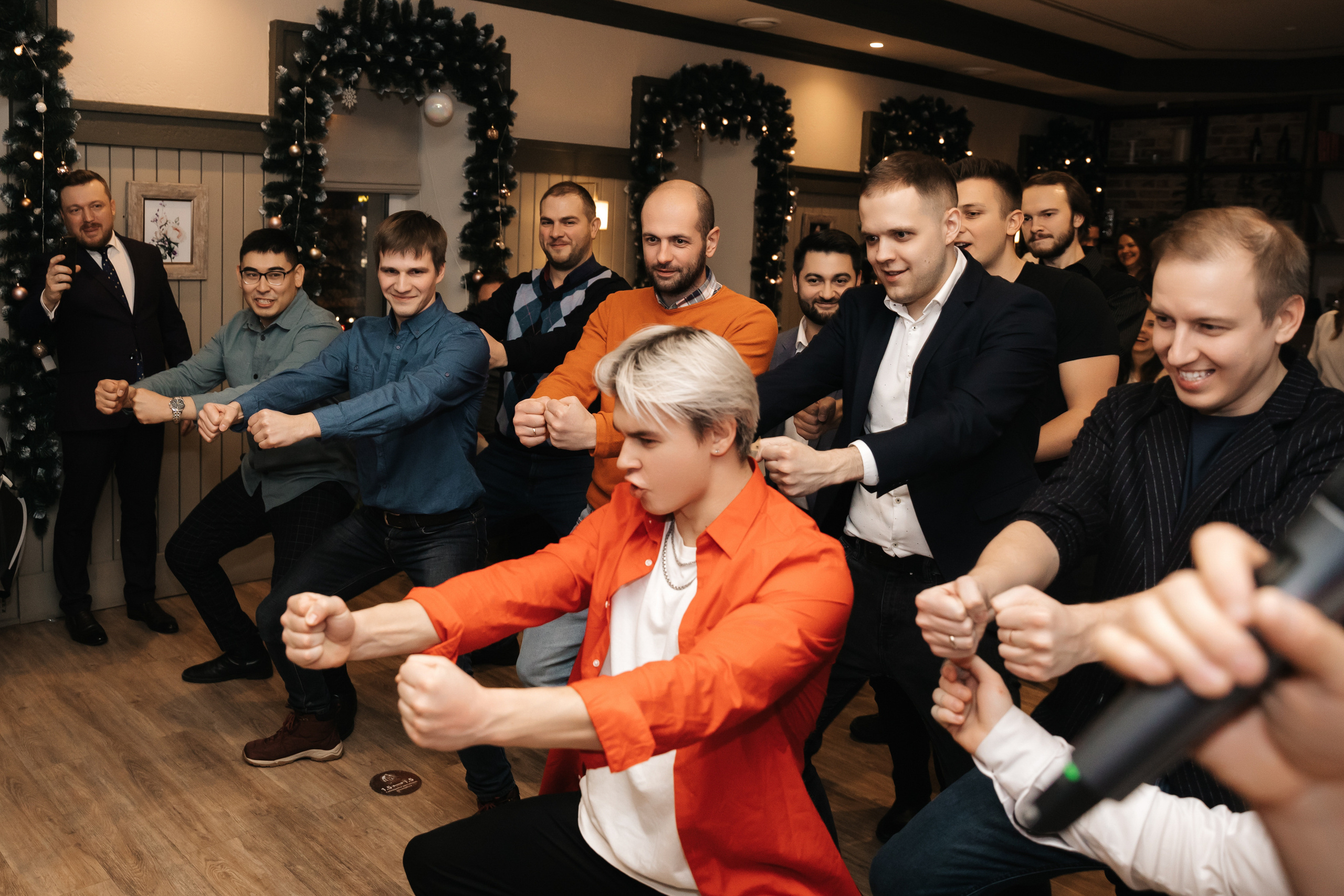 Новогодний корпоратив компании «ЮНИПРО» 27 декабря 2021 года. Ведущий на свадьбу, корпоратив и юбилей в Москве Сергей Рябинин