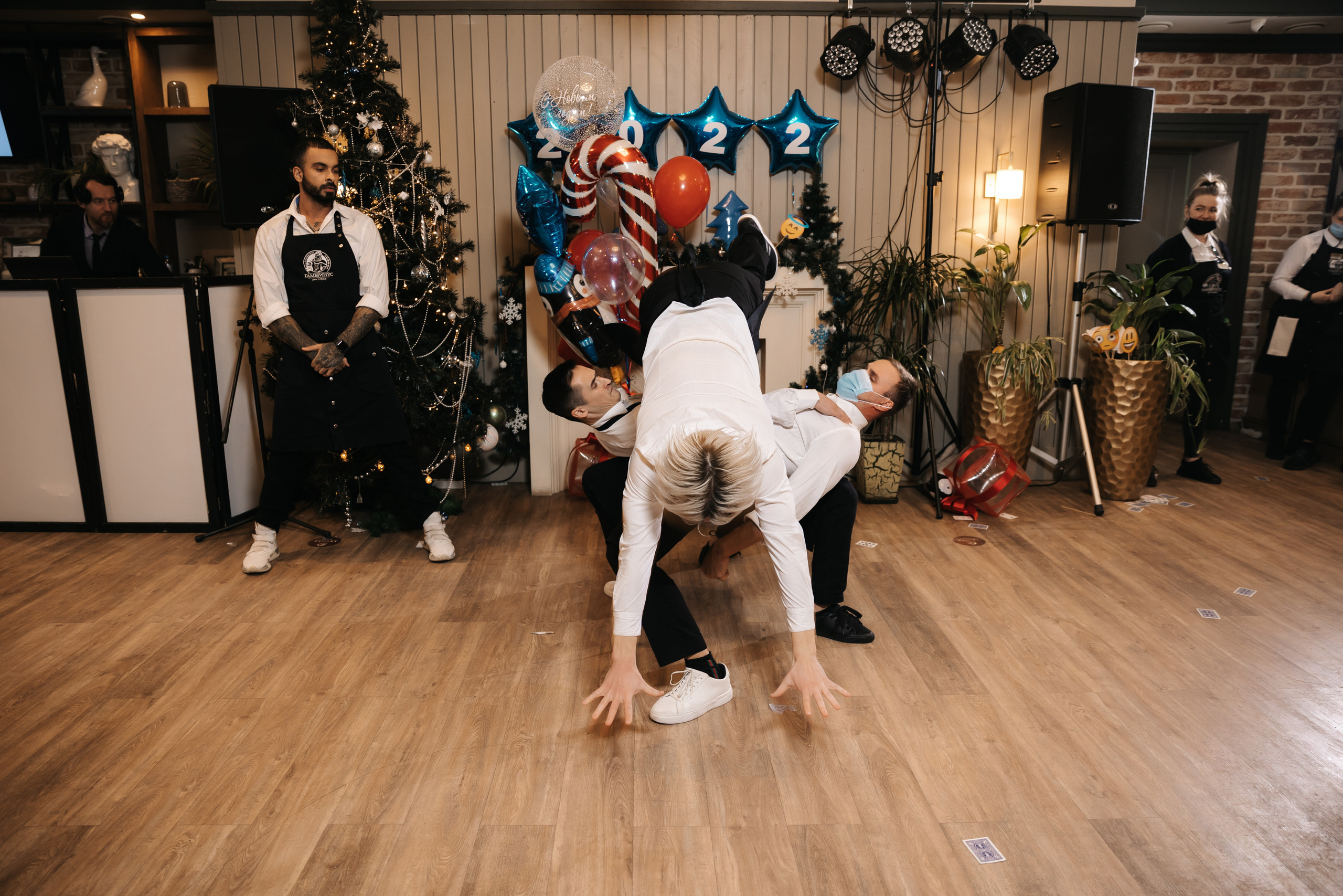 Новогодний корпоратив компании «ЮНИПРО» 27 декабря 2021 года. Ведущий на свадьбу, корпоратив и юбилей в Москве Сергей Рябинин