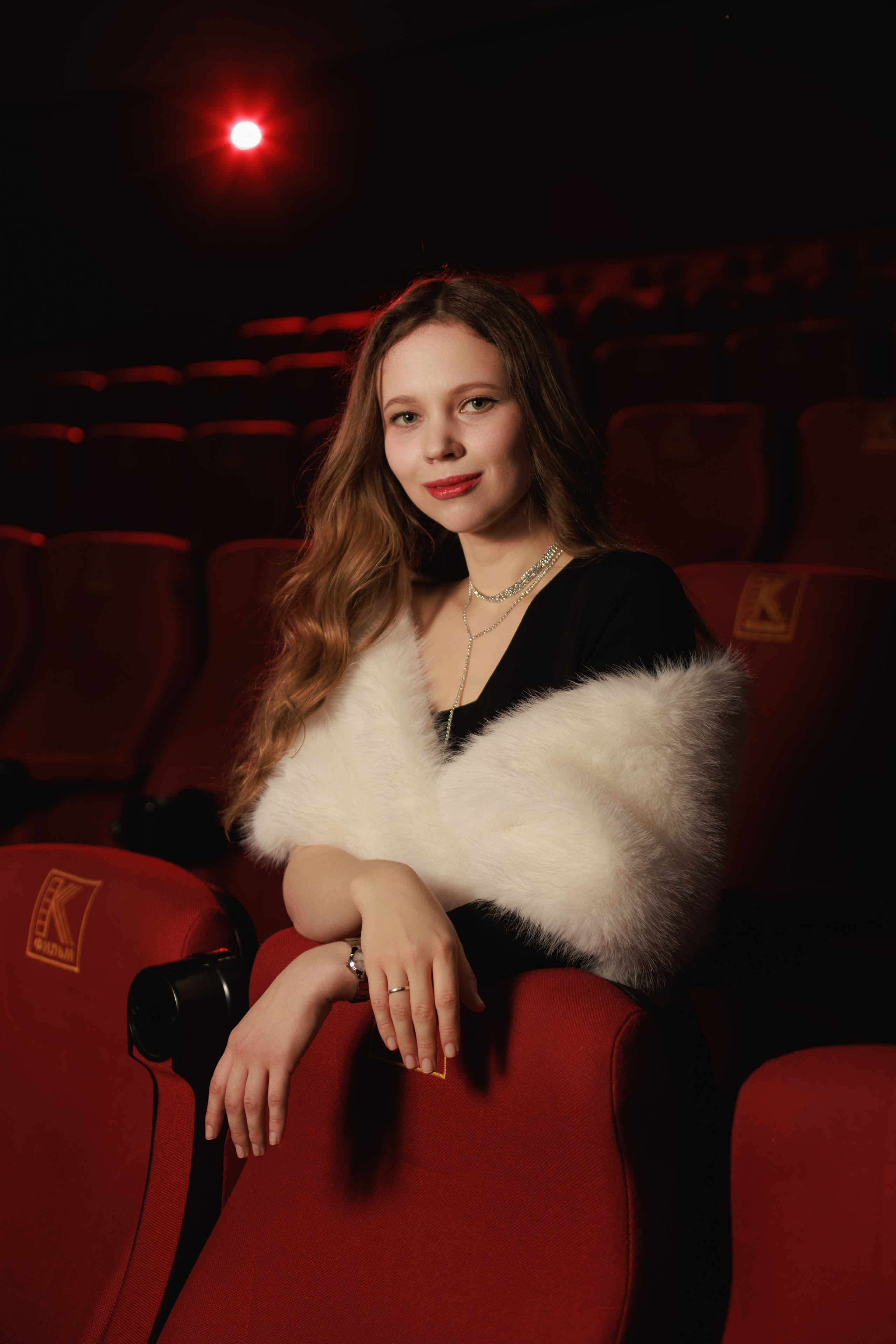 Ph: @aleksandr.spb.ru Md: @dnevzorova Org: @creative_photoday Cinema: @karo. Александр спб ру фотограф