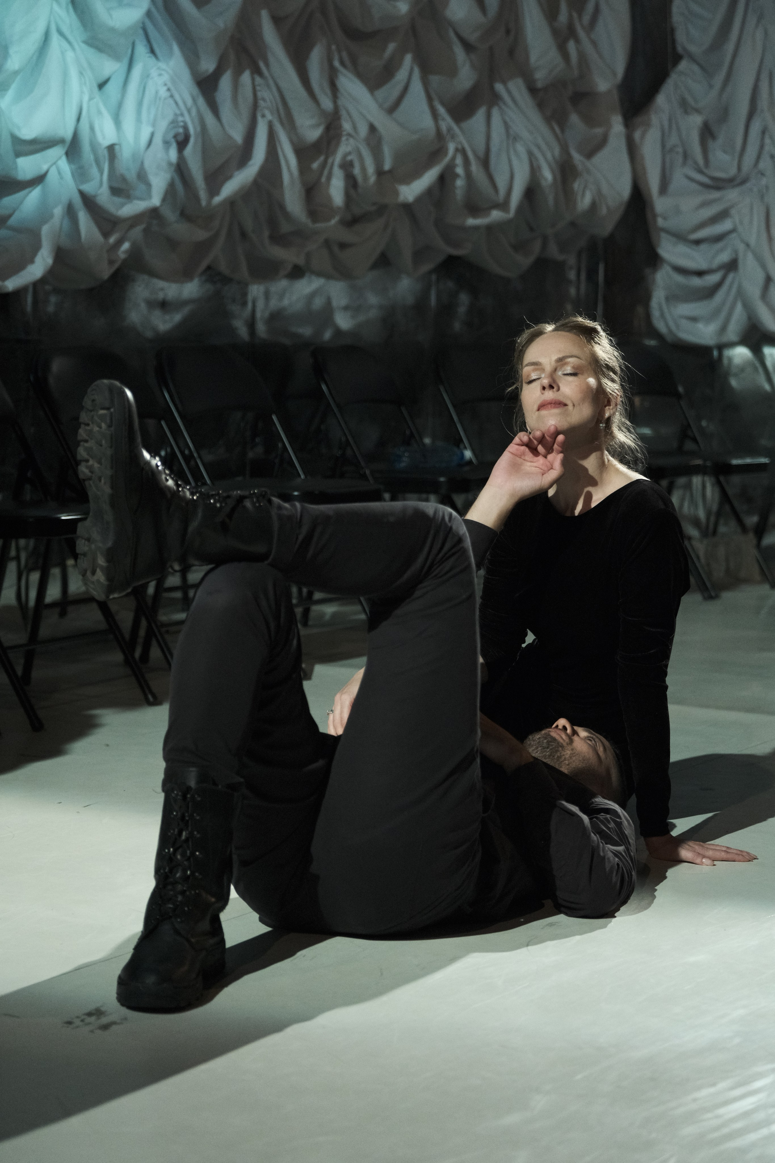 Фотосъемка спектакля Анна Каренина, Красноярского ТЮЗа