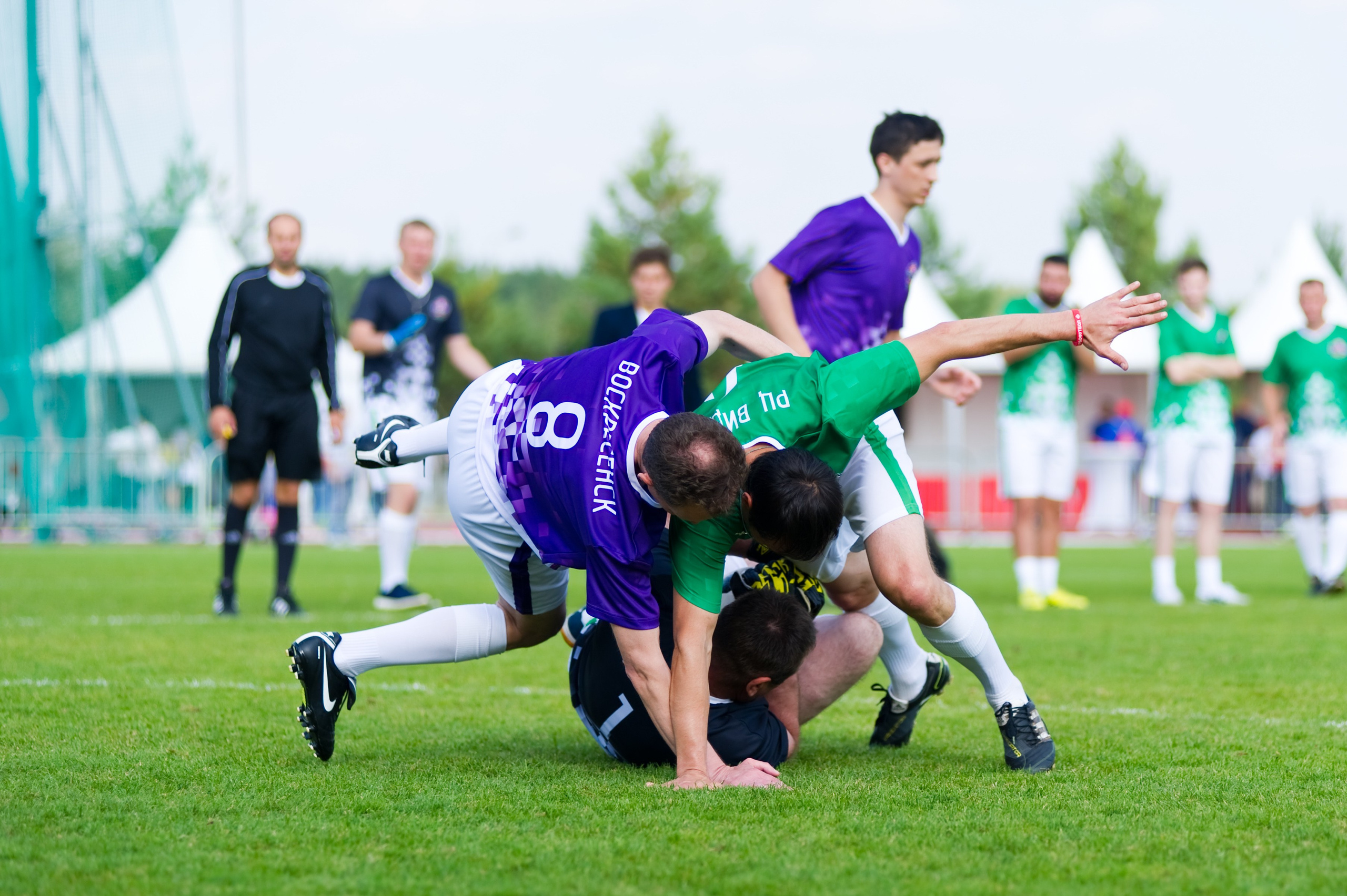 Турбофутбол (корпоративное соревнование «Пятерочки»). Репортажный фотограф и видеограф Слава Думчев. Тимбилдинги, отчетники, корпоративы