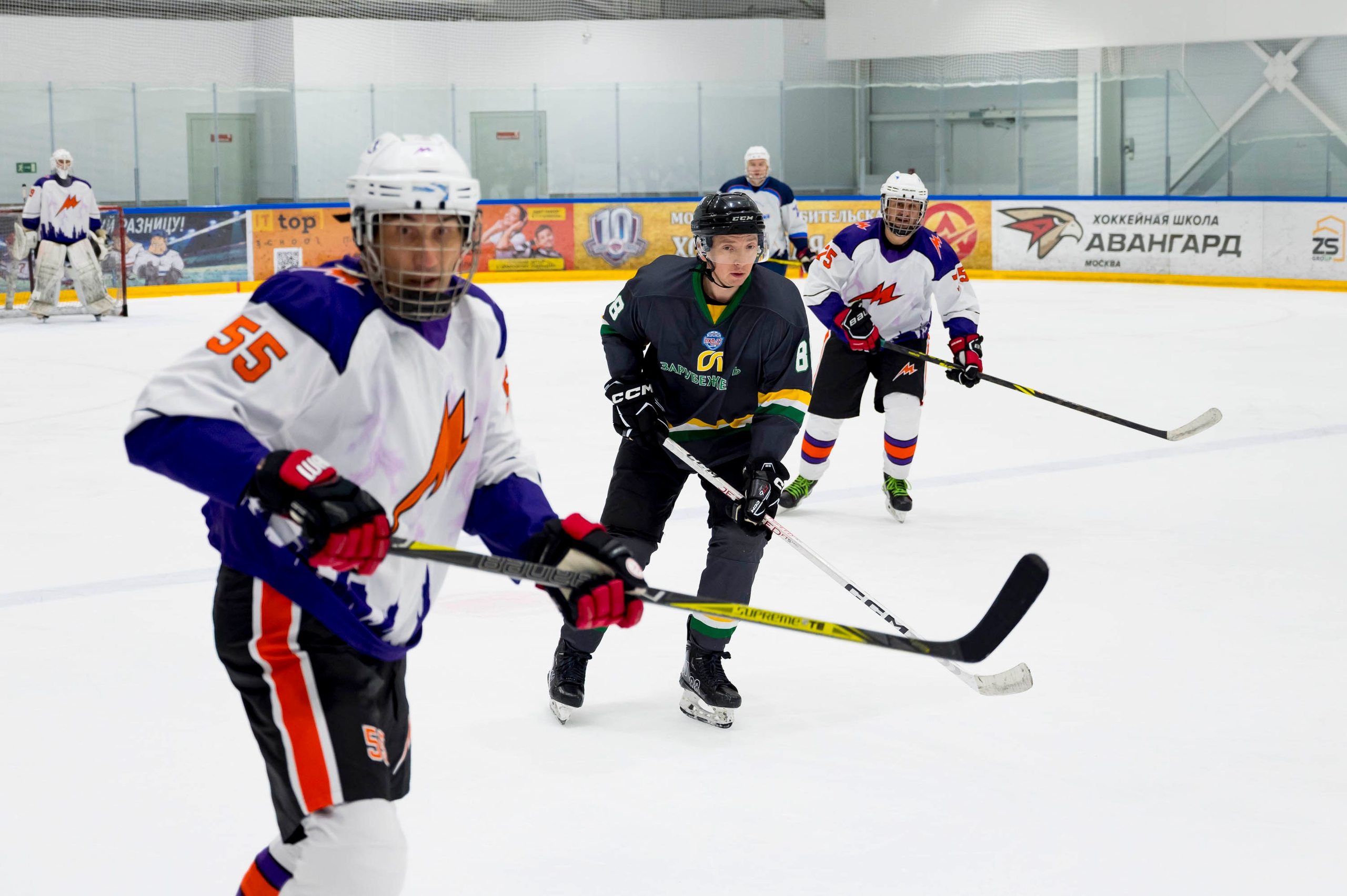 Хоккейный матч корпоративной команды Зарубежнефть. Репортажный фотограф и видеограф Слава Думчев. Тимбилдинги, отчетники, корпоративы