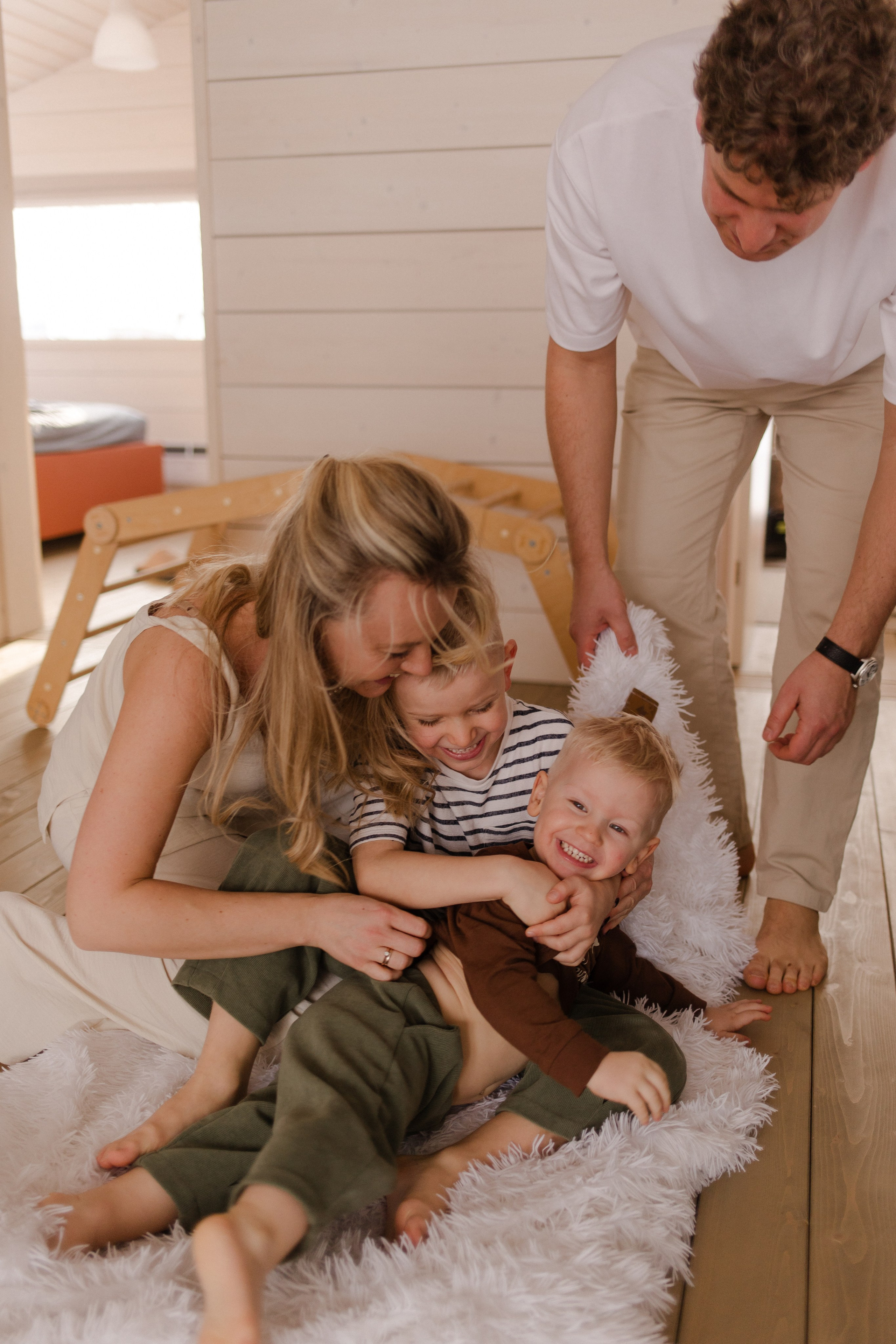 Акрам Ульяна и мальчишки. Фотграф в Москве Кузьмина Мария