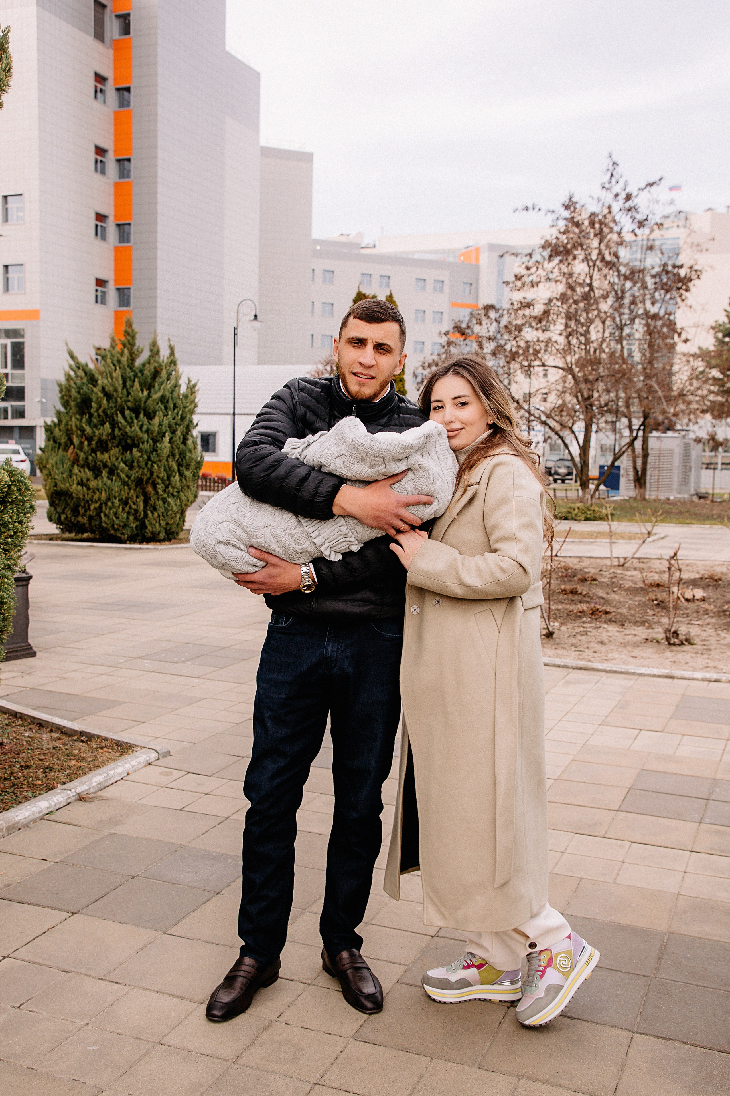 Выписка с Перинатального центра. Краснодар. Свадебный и семейный фотограф/видеограф в Краснодаре Наталья Осинская