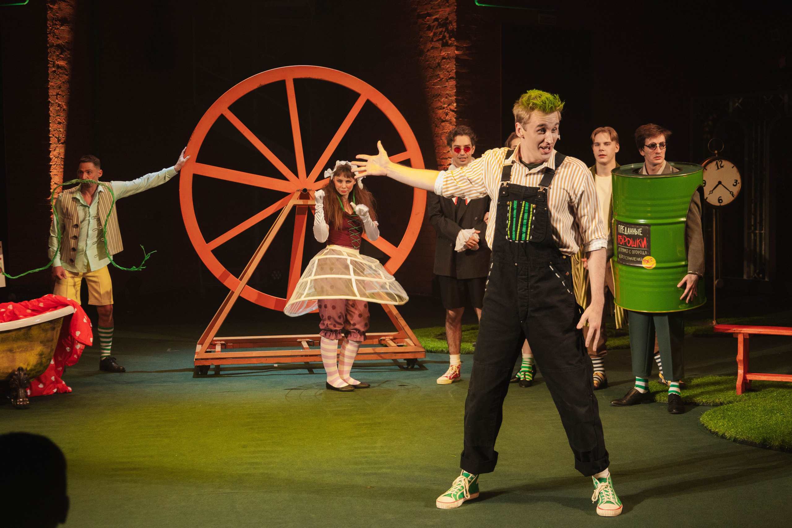 «Лукич». Сцена «Мельников», Театр на Бронной. Индивидуальный фотограф в Москве