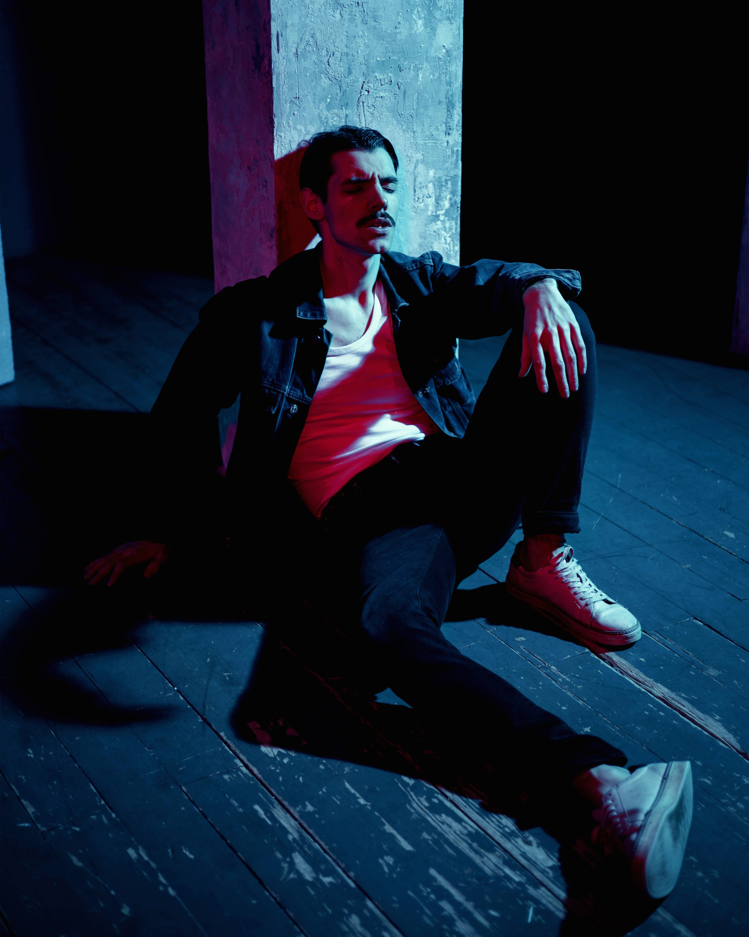 Егор — The Show Must Go On. Индивидуальный фотограф в Москве