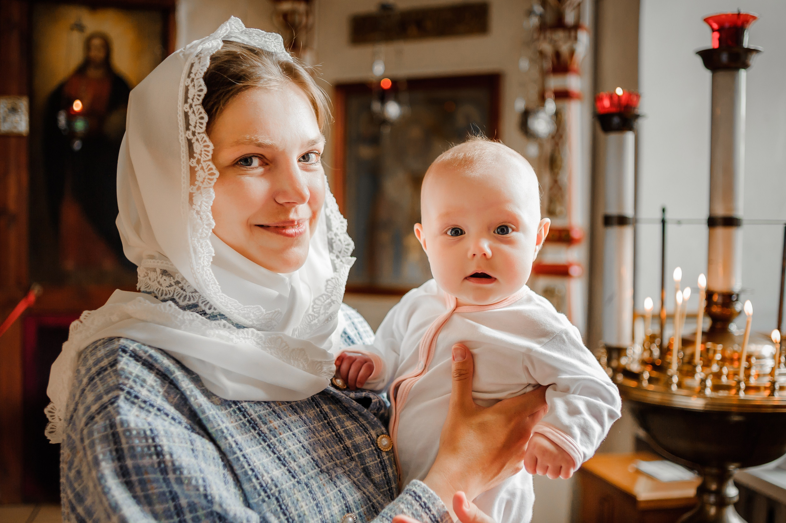 Фотограф на крещение в Рязани Валя Лялина. Фотограф новорождённых в Рязани, фотосъемка выписки из роддома, крещен