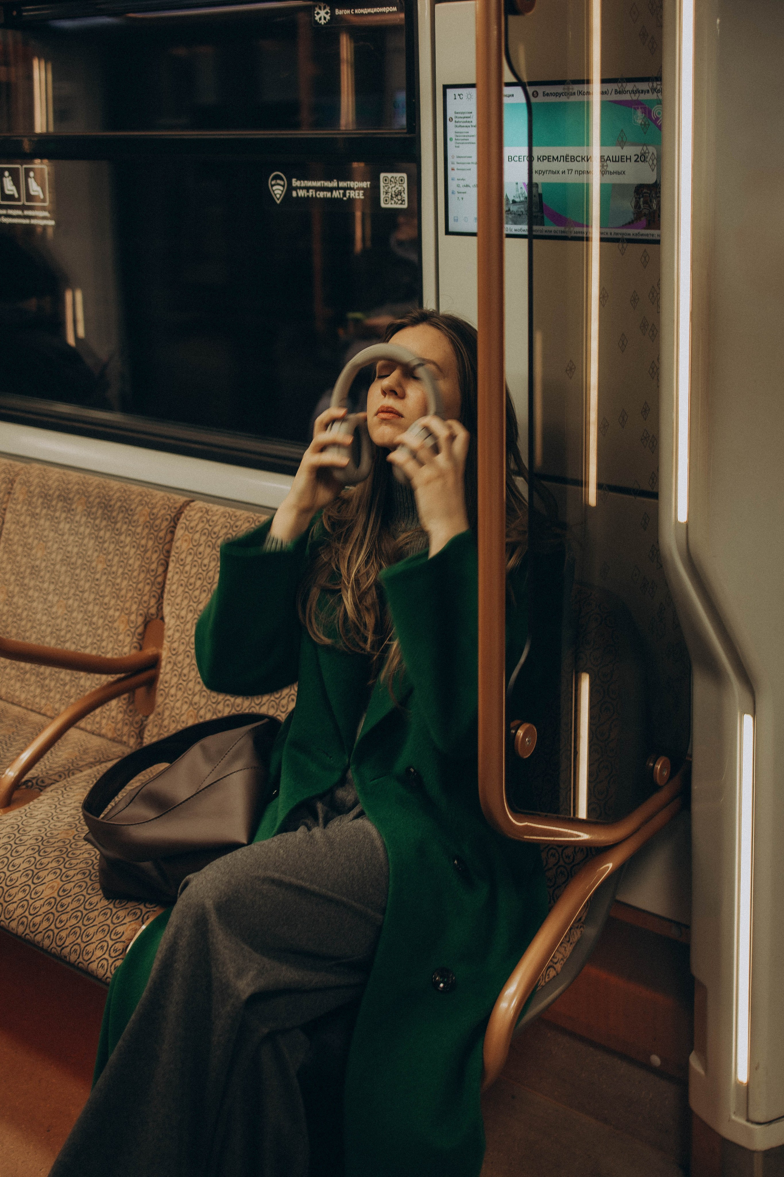 Мария прогулка в центре. Фотограф lifestylе в Москве Пшеничная Анастасия