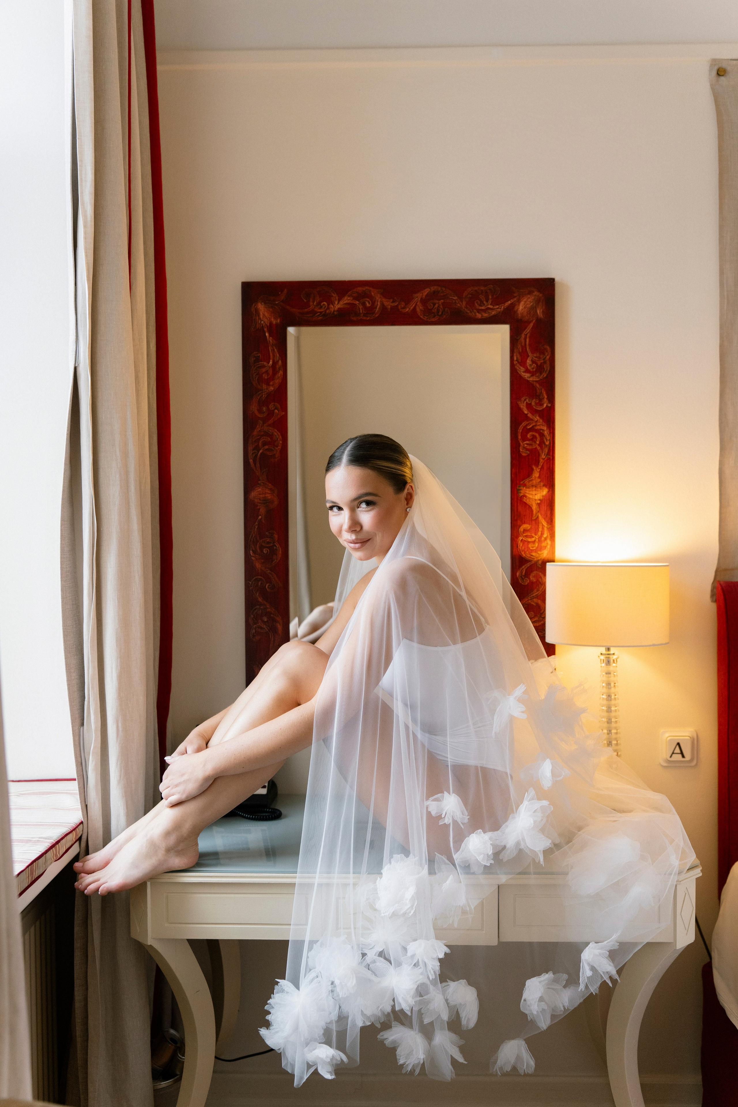 Андрей и Алина. Питер. Утро в отеле Angleter и банкет в Сезонах. Цифра и плёнка. Свадебный фотограф Катерина Чулкова