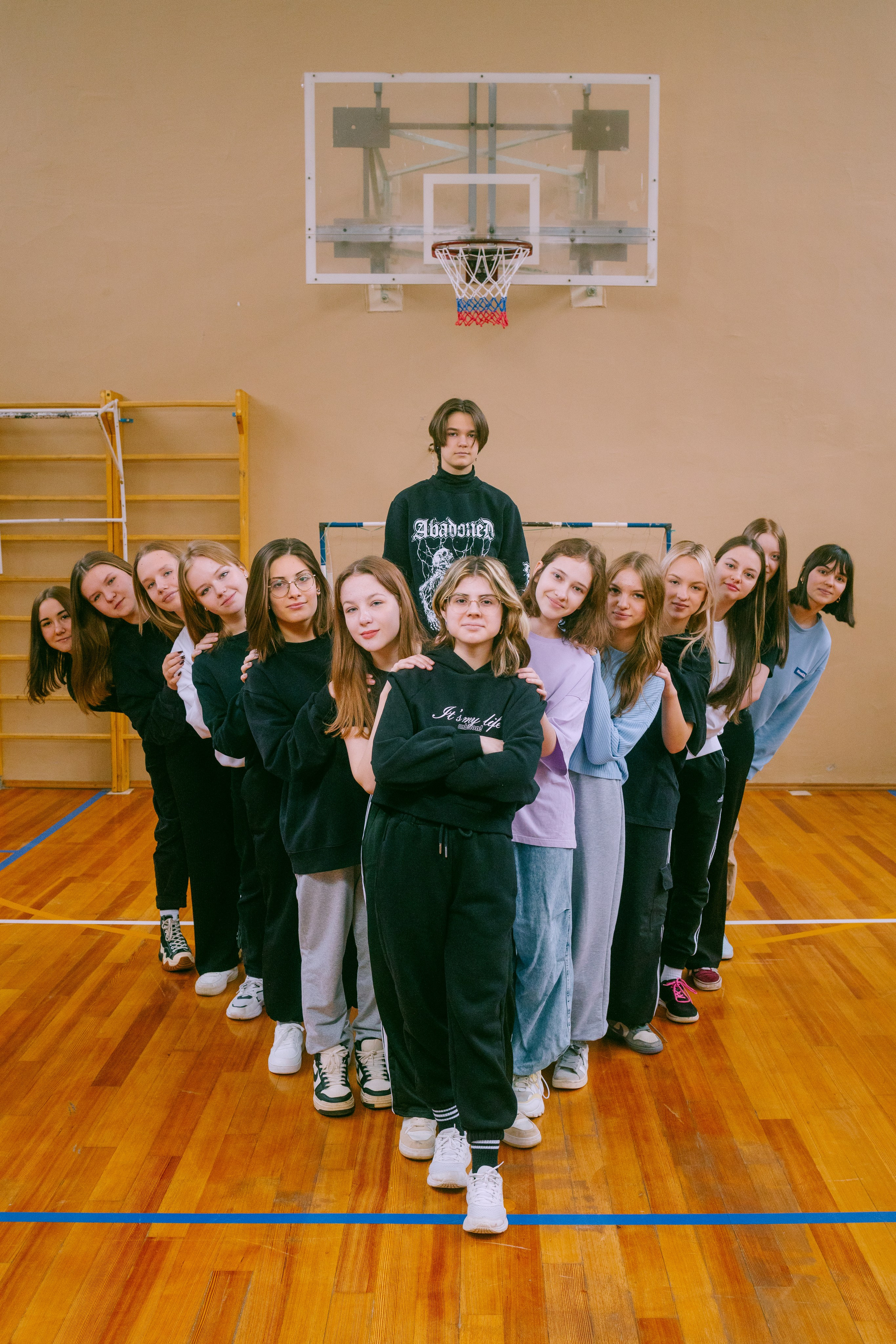 Групповая фотосессия 9 класса для альбома. Выпускные альбомы в Серпухове