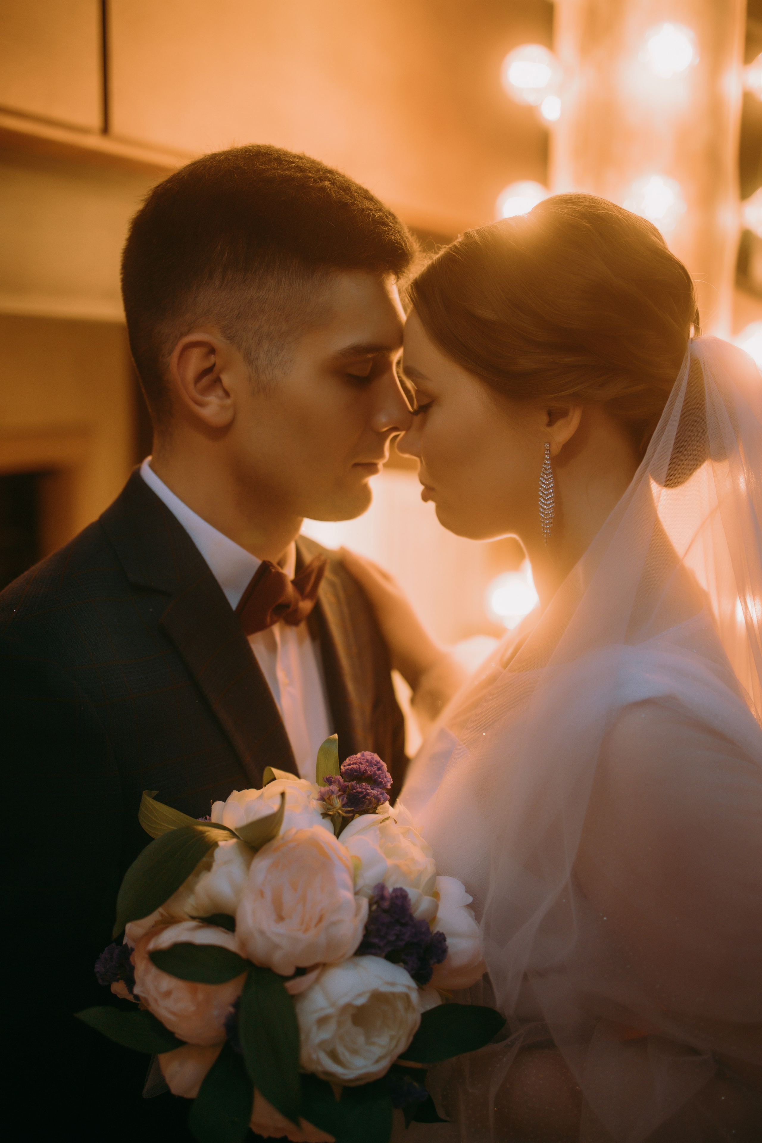 Свадебная фотосессия в Серпухове Никиты и Софьи. Выпускные альбомы в Серпухове